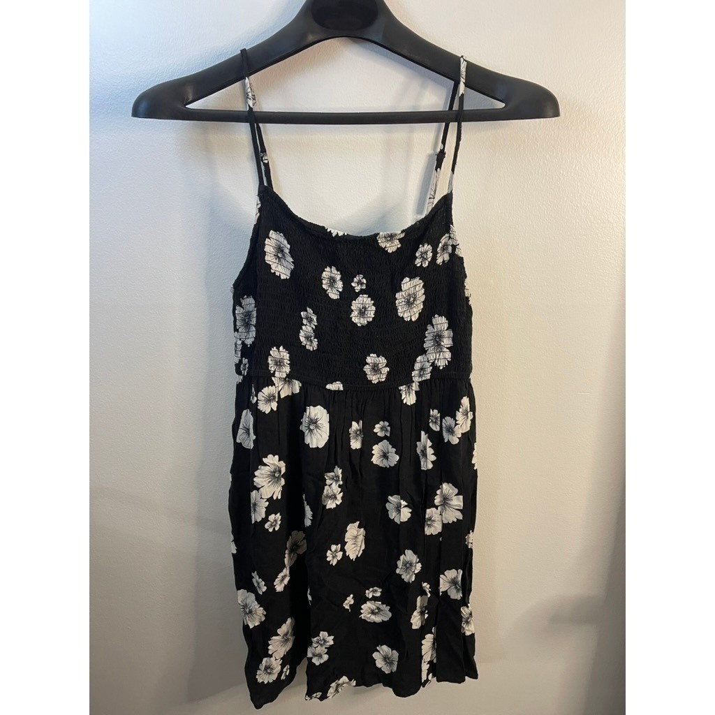 SO Black White Floral Smocked Bodice Sundress XL Adjustable Spaghetti Straps