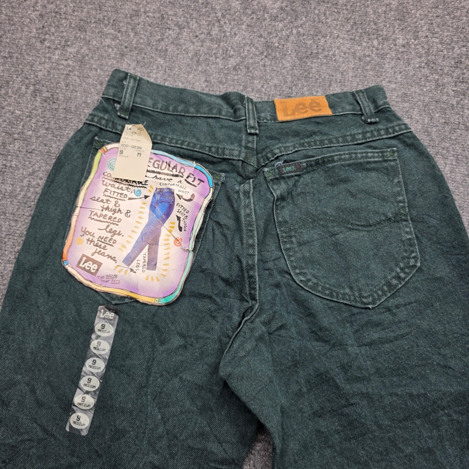 NWT Vintage Lee Jeans 9M Green Ivy Tapered Leg High Waist Mom Made in USA 80s