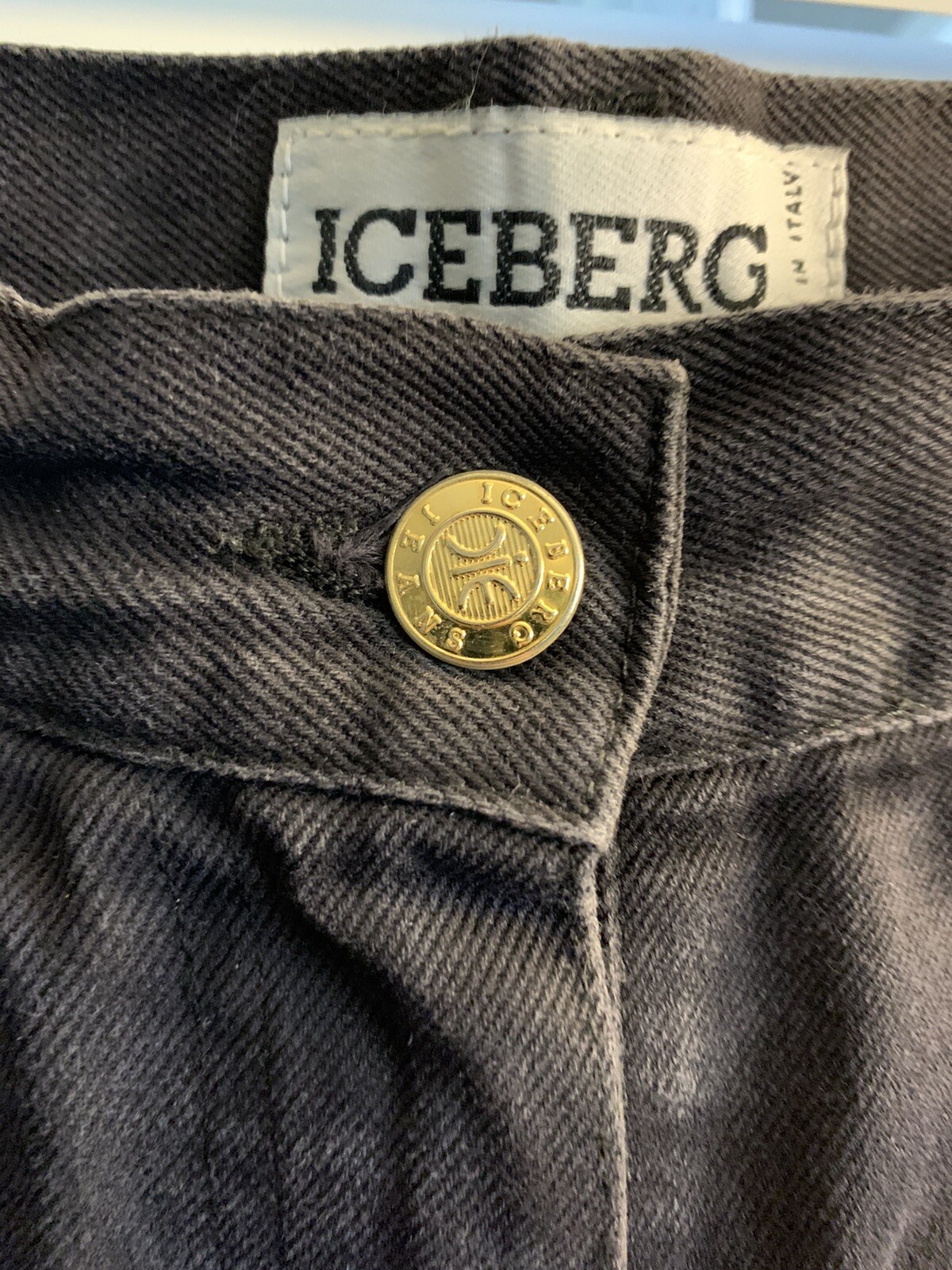 Vintage Iceberg Women’s 10 Jeans Denim 1990’s Drip Size EU 40 S Black Distressed