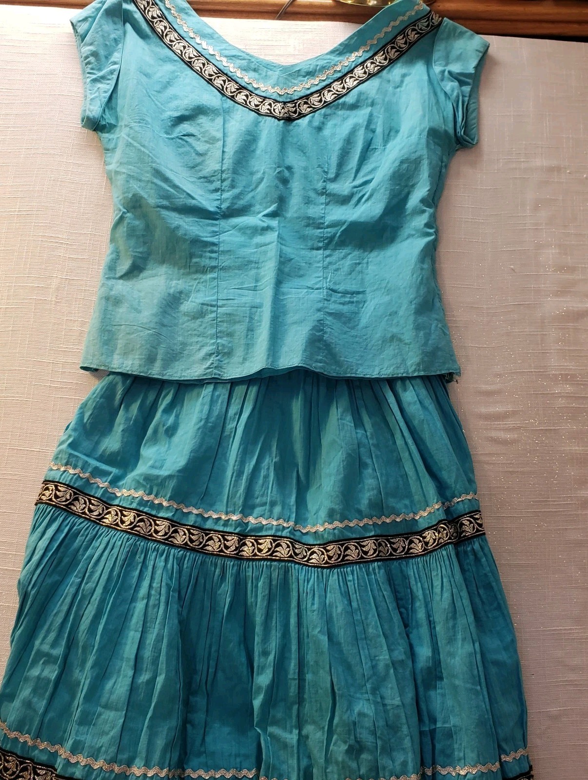 Vintage 1950s Patio Blouse/Circle Skirt Squaw Fiesta USA Sz SM/MED W28 Turquois