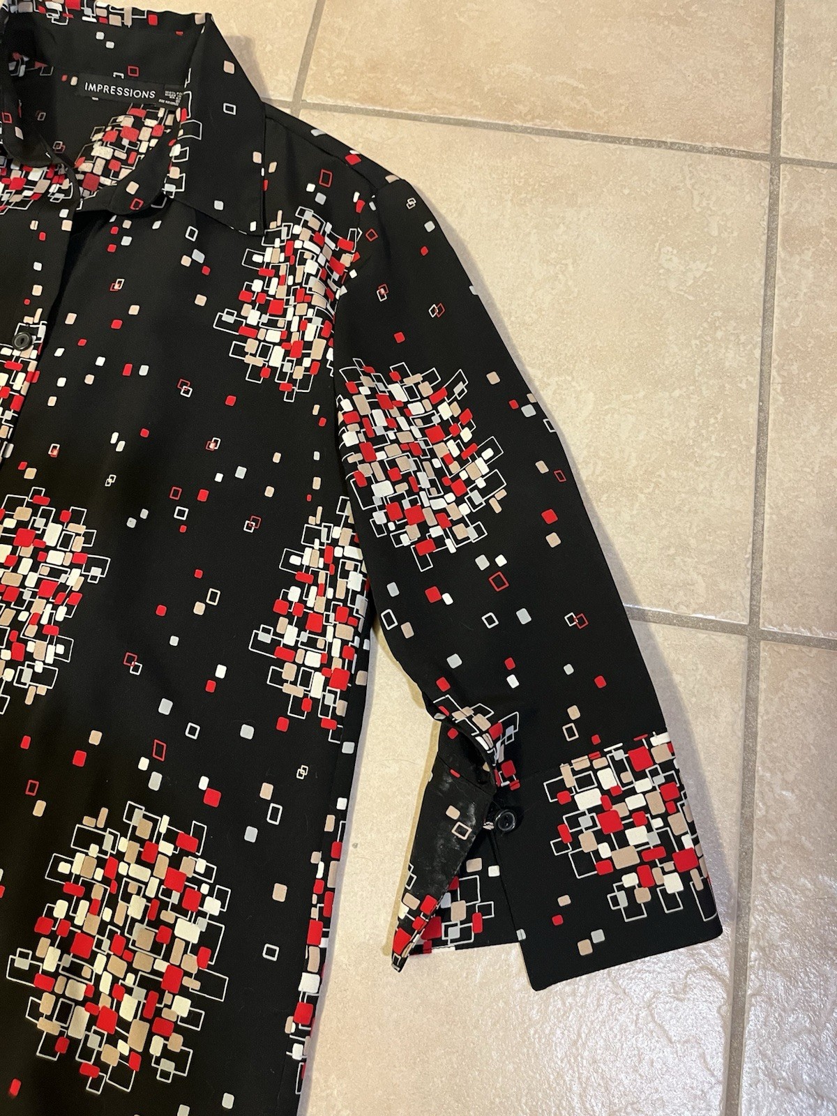 0023 Impressions VTG Women’s Black Top With Geometric Confetti Print Pattern S