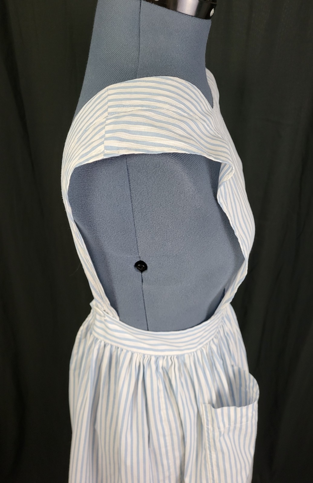 Vintage Blue & White Striped Apron w Bib & Patch Pockets Handmade?