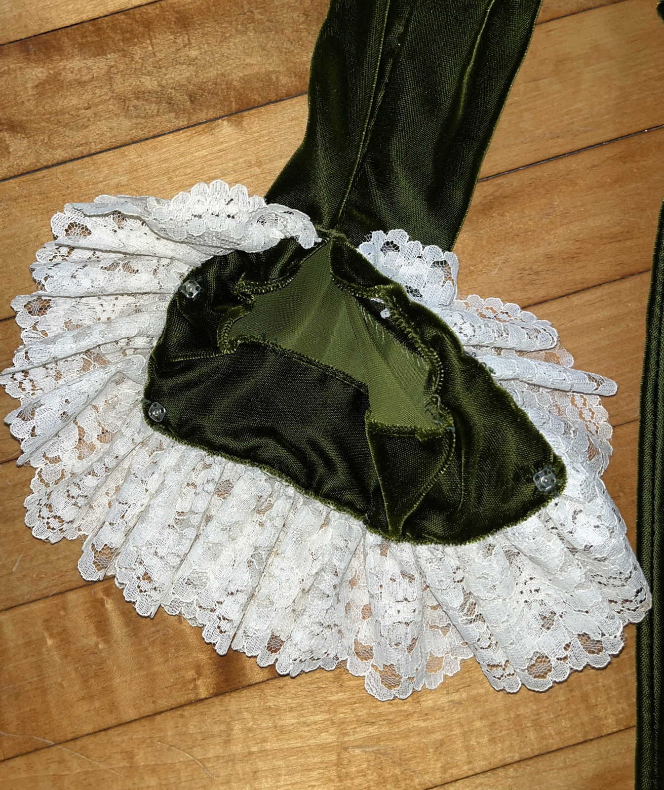 Vtg 1960’s Dress Lorie Deb Green Velvet And Lace Dress