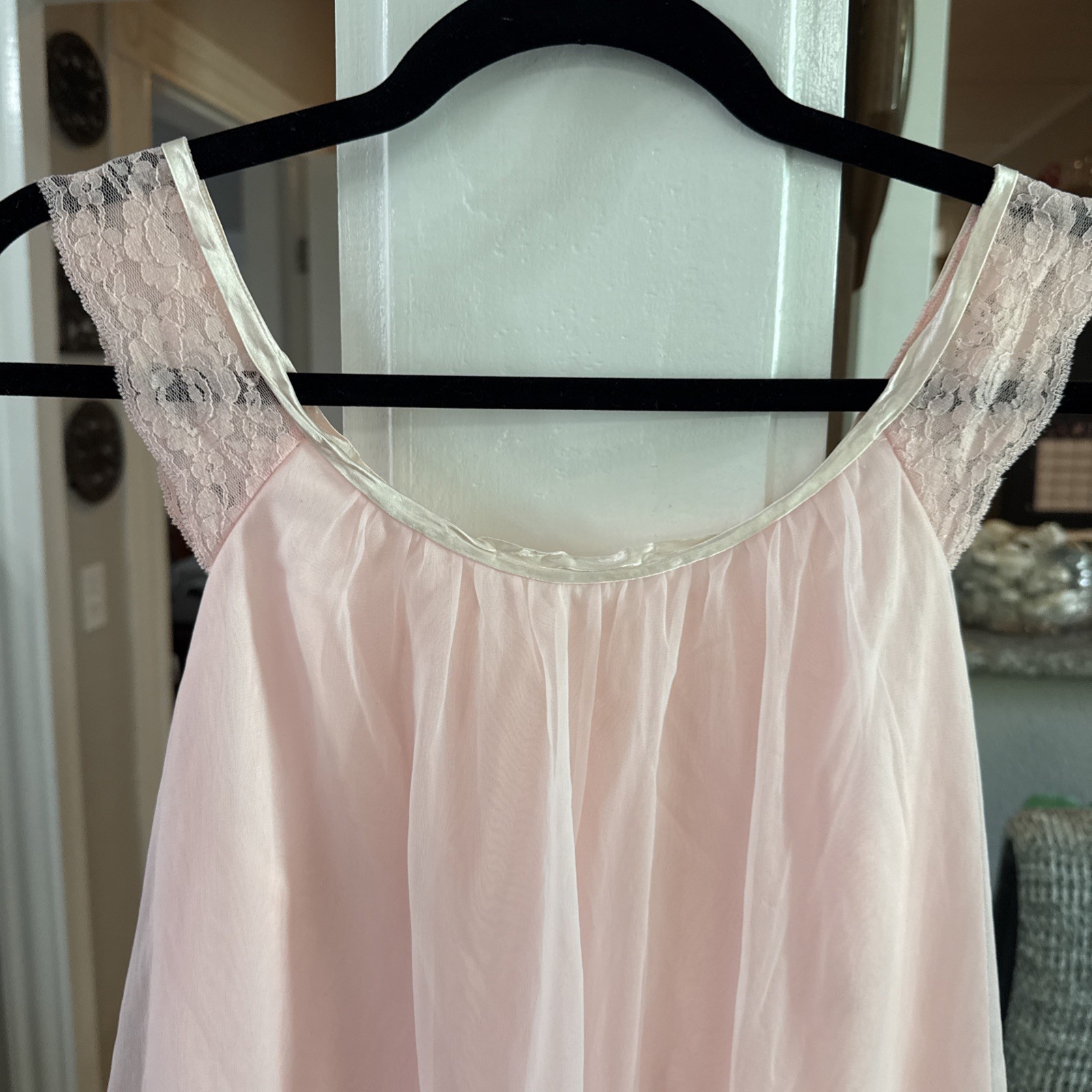 Lorraine Pink Layered Chiffon Lace Satin Babydoll Nightgown S Romantic 1960s