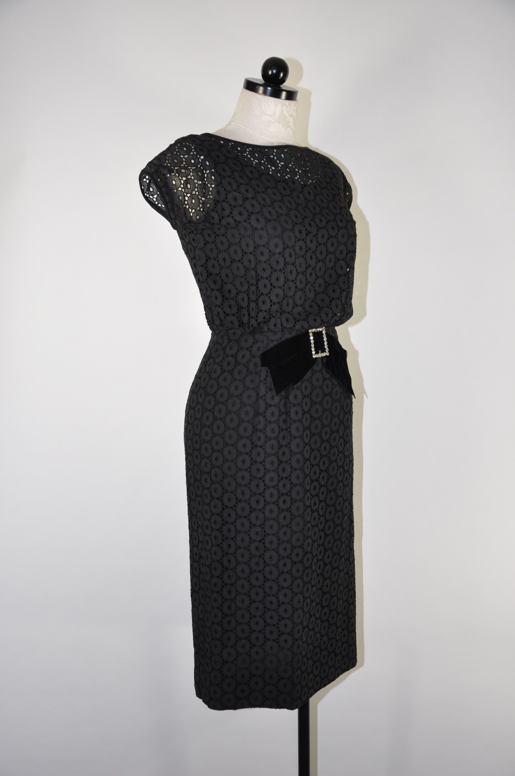 50s Vintage Black Cotton Lace Eyelet Velvet Rhinestone Wiggle Cocktail Dress S