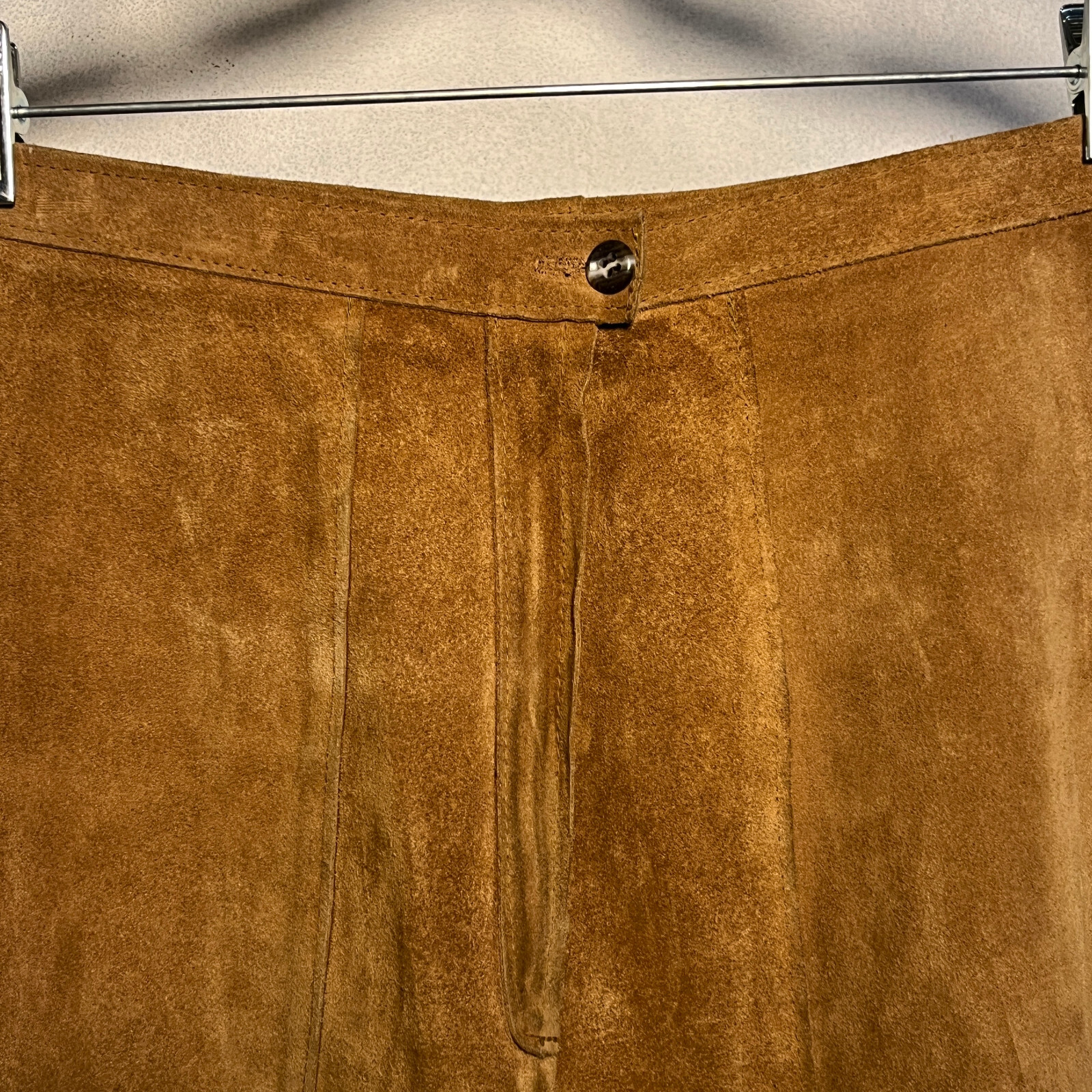 Vintage Western A-Line Cowgirl Festival Tan Suede Skirt Embossed Hem 28″ waist