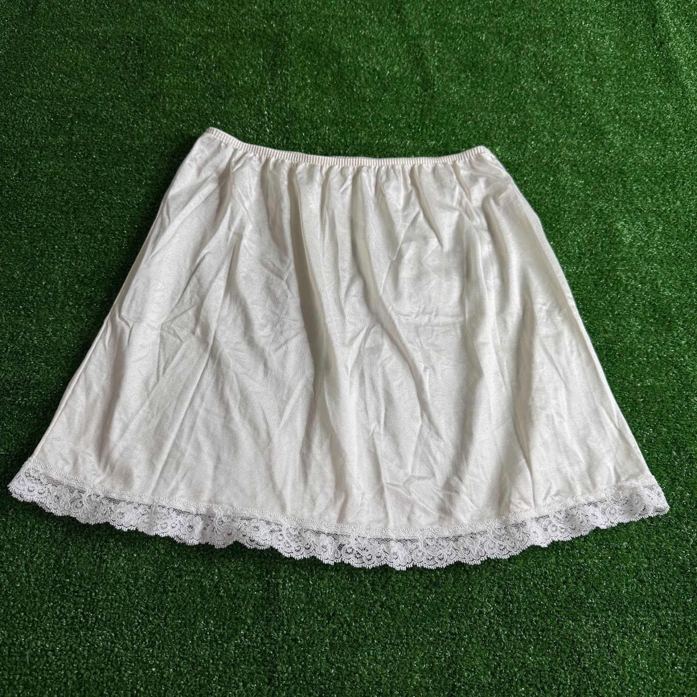 Vintage 70s Deena White Nylon Tricot Lace Trim Half Slip Underskirt Size M USA