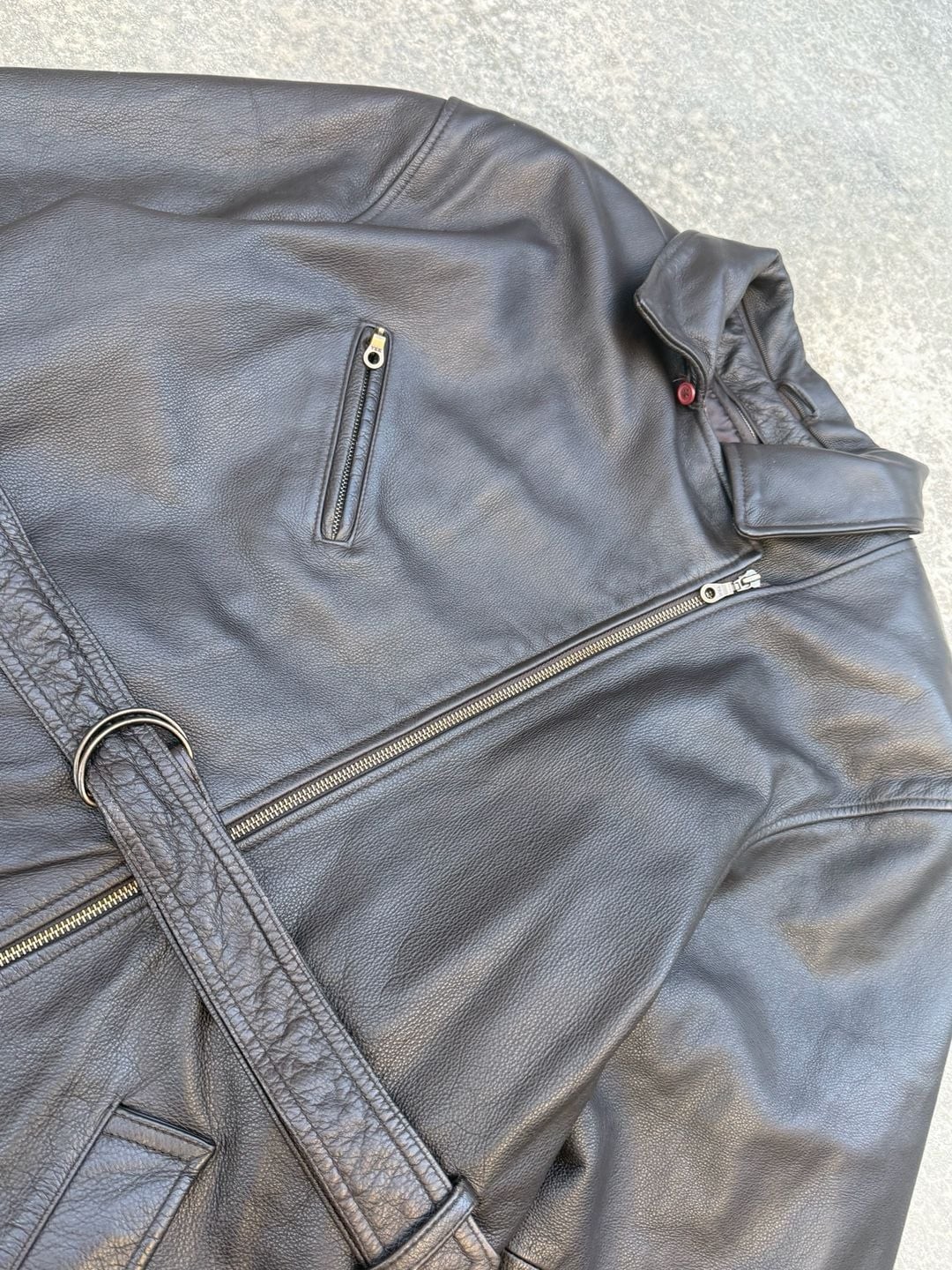 Vintage Wilson’s Leather embellishments 90s jacket size large belt loop