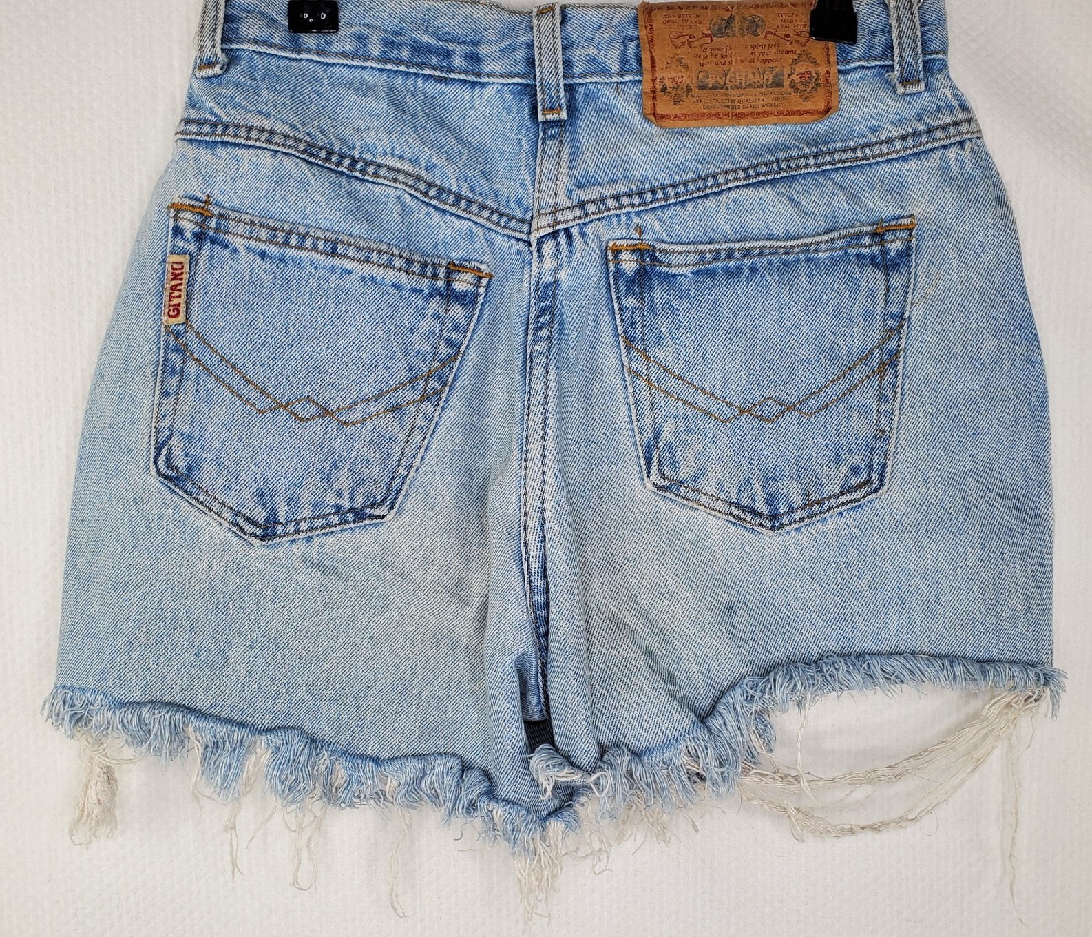 VTG 80s PS Gitano Cut Off Jean Shorts Light Wash-High Waist/Mom Waist 28″