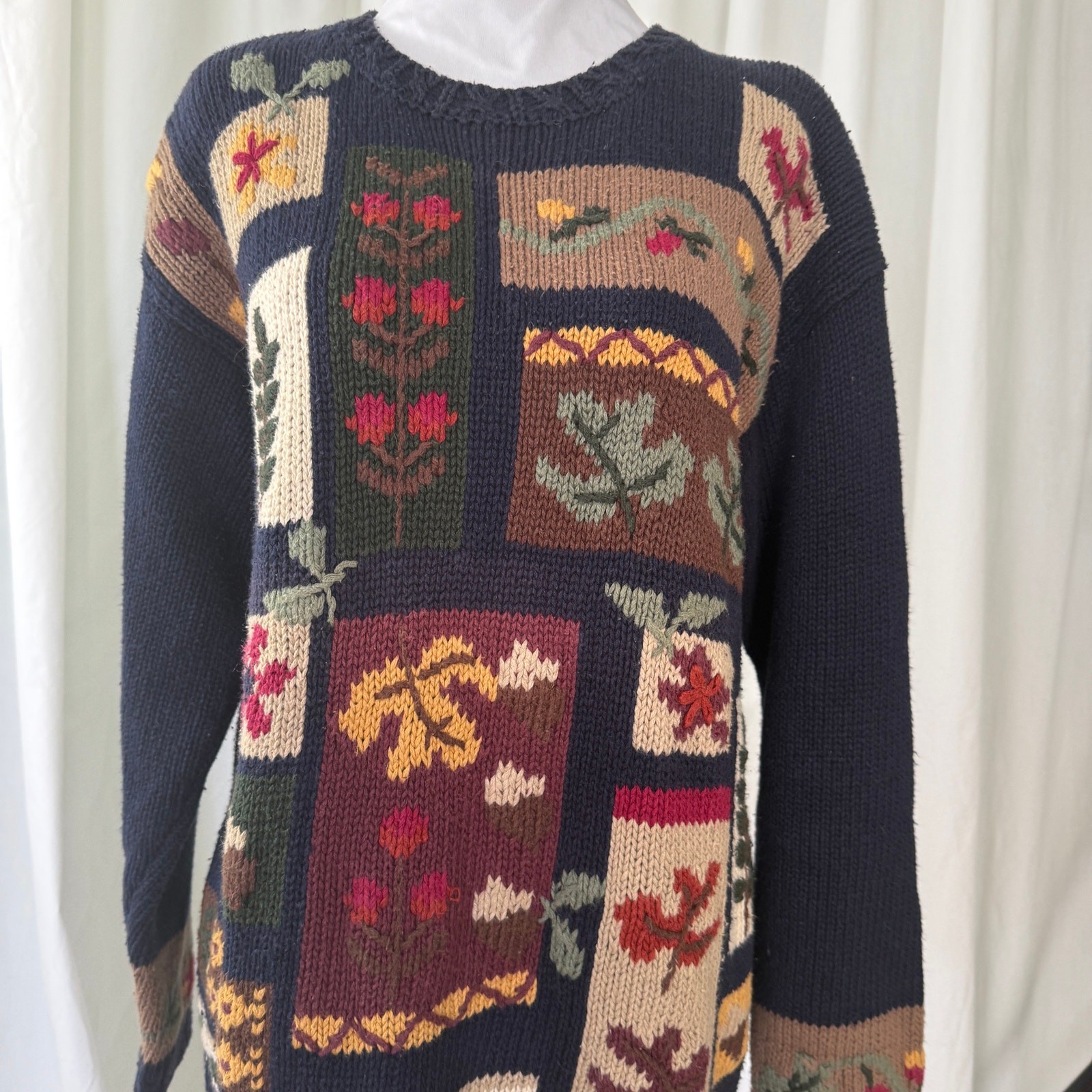 Vintage Floral Novelty Knit Floral NavyOversized Sweater M
