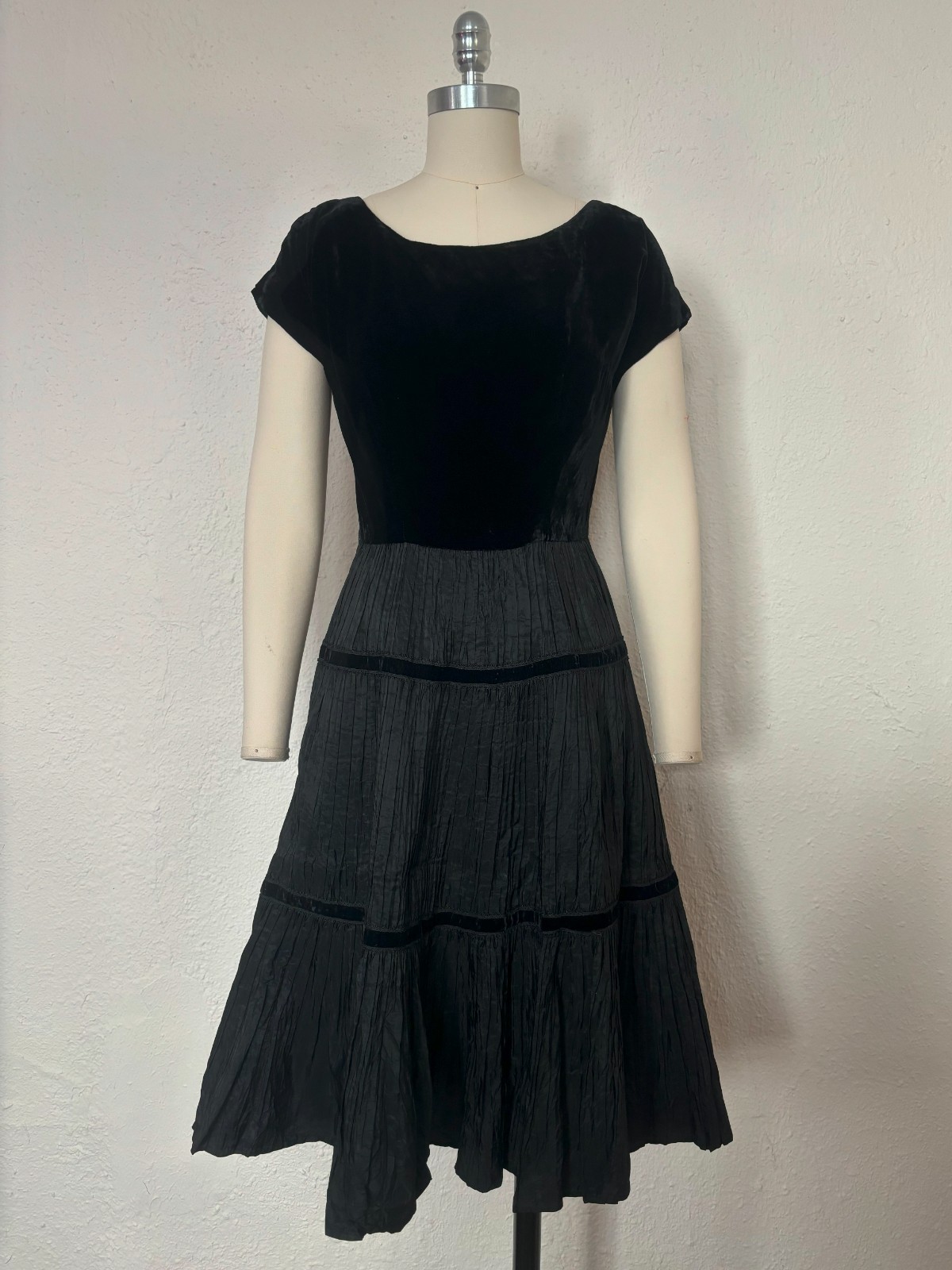 1950s Black Velvet and Taffeta Dress by R&K Originals, Extra Small to Small