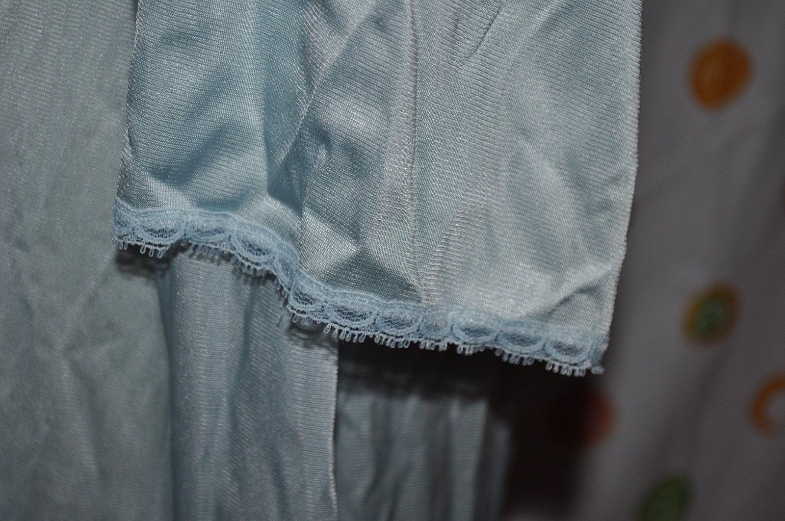 Vintage VANITY FAIR women’s Large BELOW KNEE HOUSECOAT DUSTER robe USA EUC