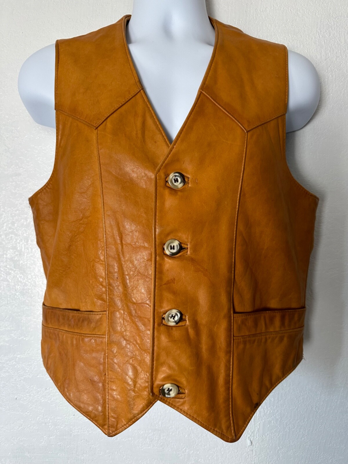VINTAGE TAN LEATHER UNISEX Lined VEST COLLECTIBLE 1970s 1980’s era