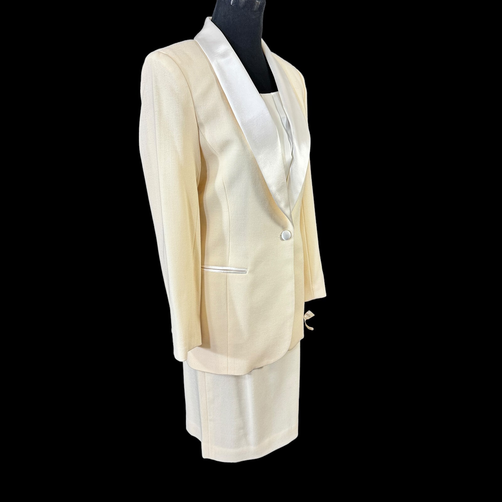 Talbots Winter White Wool Suit Tuxedo Blazer Camisole Skirt Size 6 Vintage 1990s