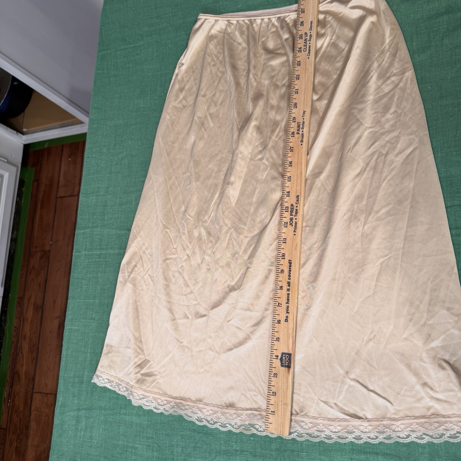 Vintage Warners Perfect Measure Half Slip Skirt Women’s Sz M Lace Trim Beige