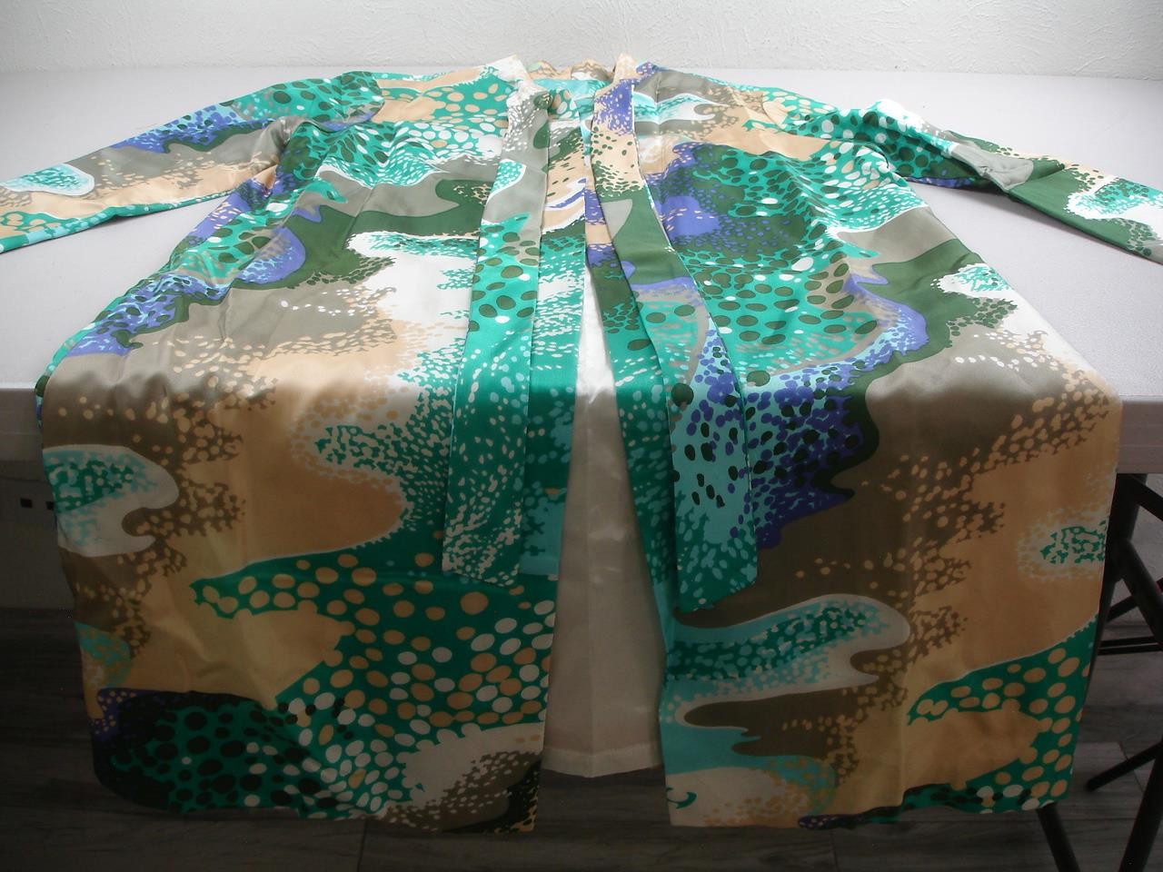 Women’s M L 16 Vtg 1960’s 2-Pc Dress Suit Long Jacket Maxi Cape Colorful Satin