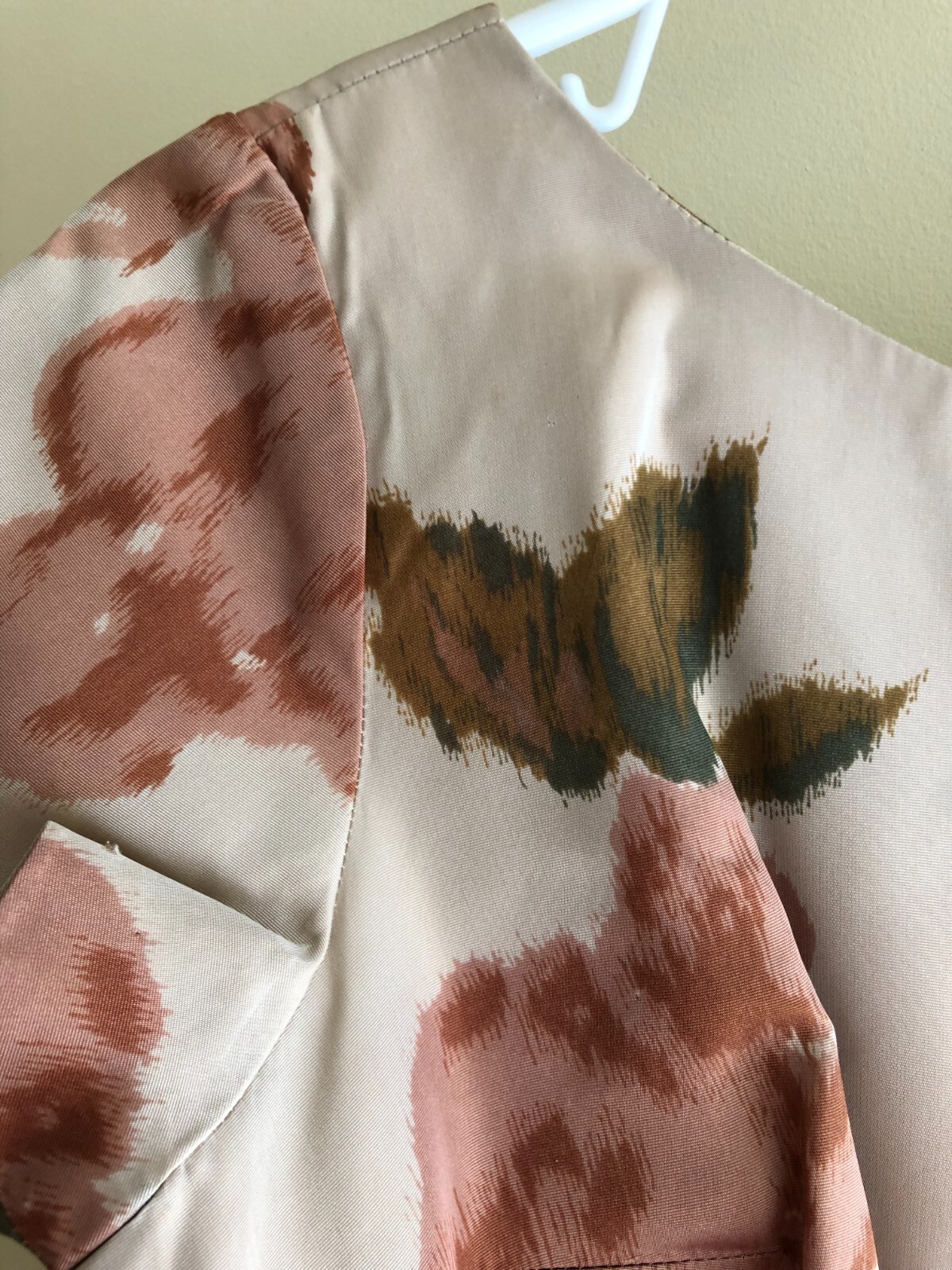 Vintage 1950s Floral Dress XS w Bow Soft Autumn Colors Olive Dusty Peach Blush