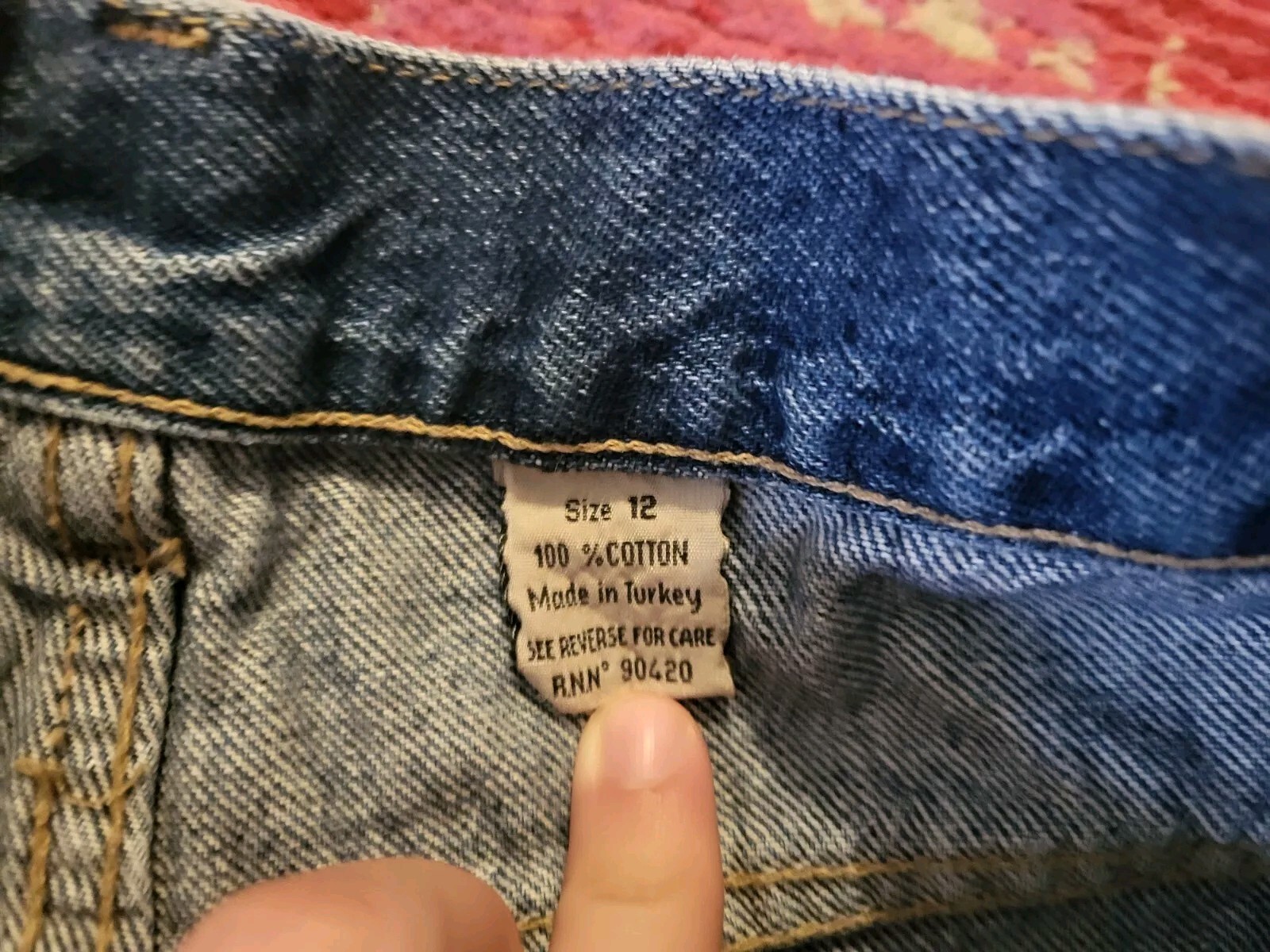 Vintage 1980s or 1990s Gitano jeanswear denim blue jean mom shorts cuffed