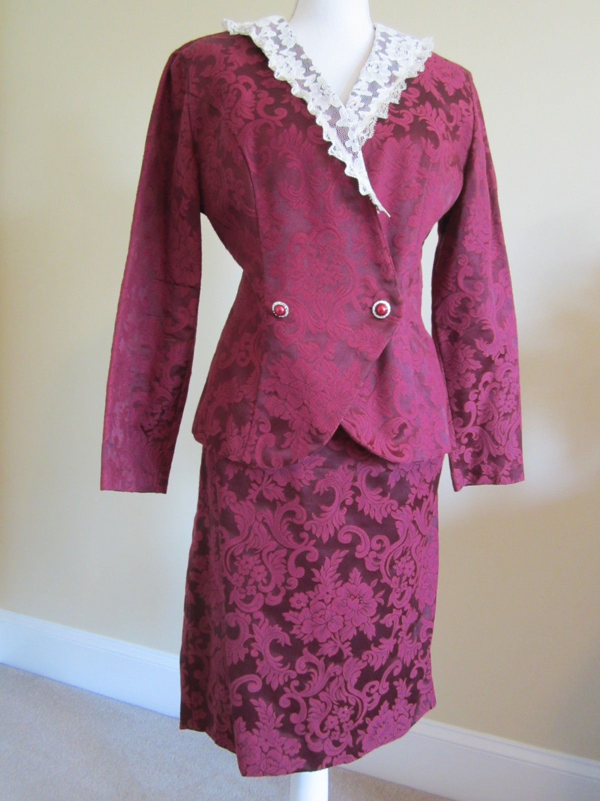 Vtg Jeffery & Dara Women 2 Piece Burgundy Brocade Skirt Blazer Suit Set Size 7/8