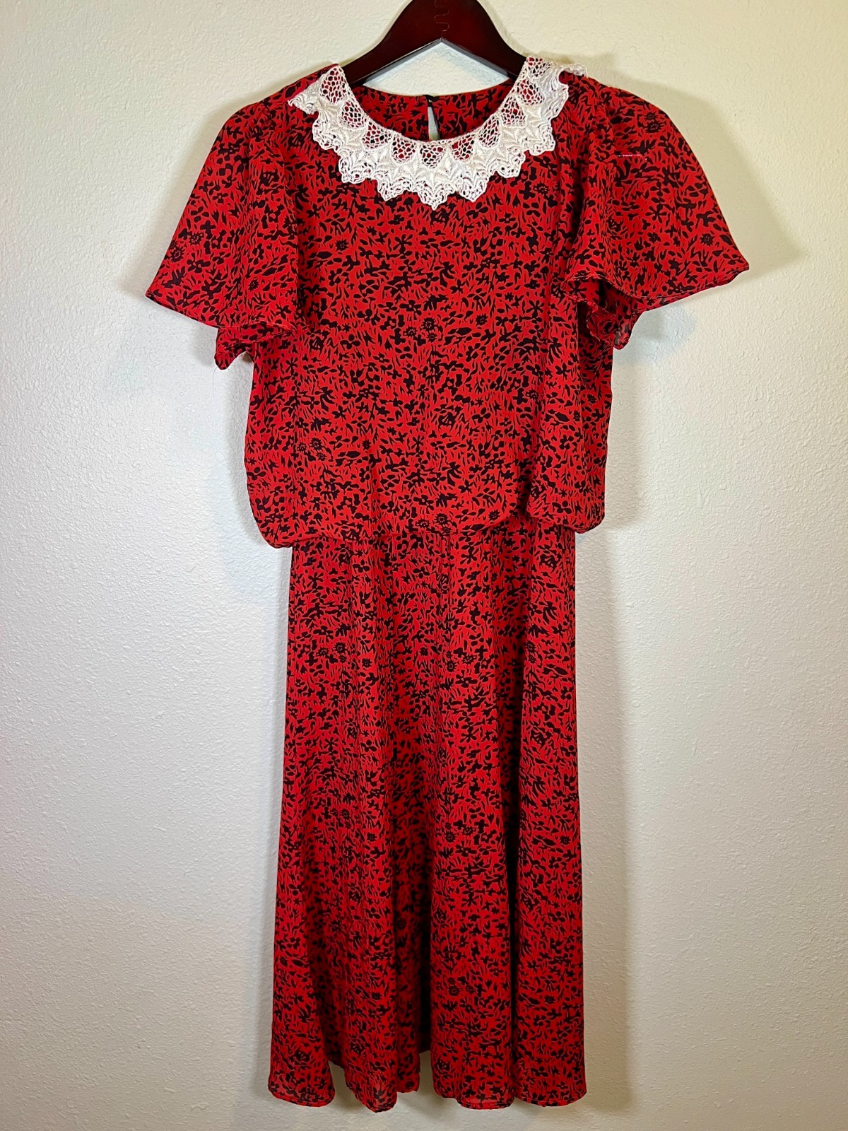 Vintage 1980s Prairie Revival Red Floral Lace Collar Midi Dress Basic Theater Pc
