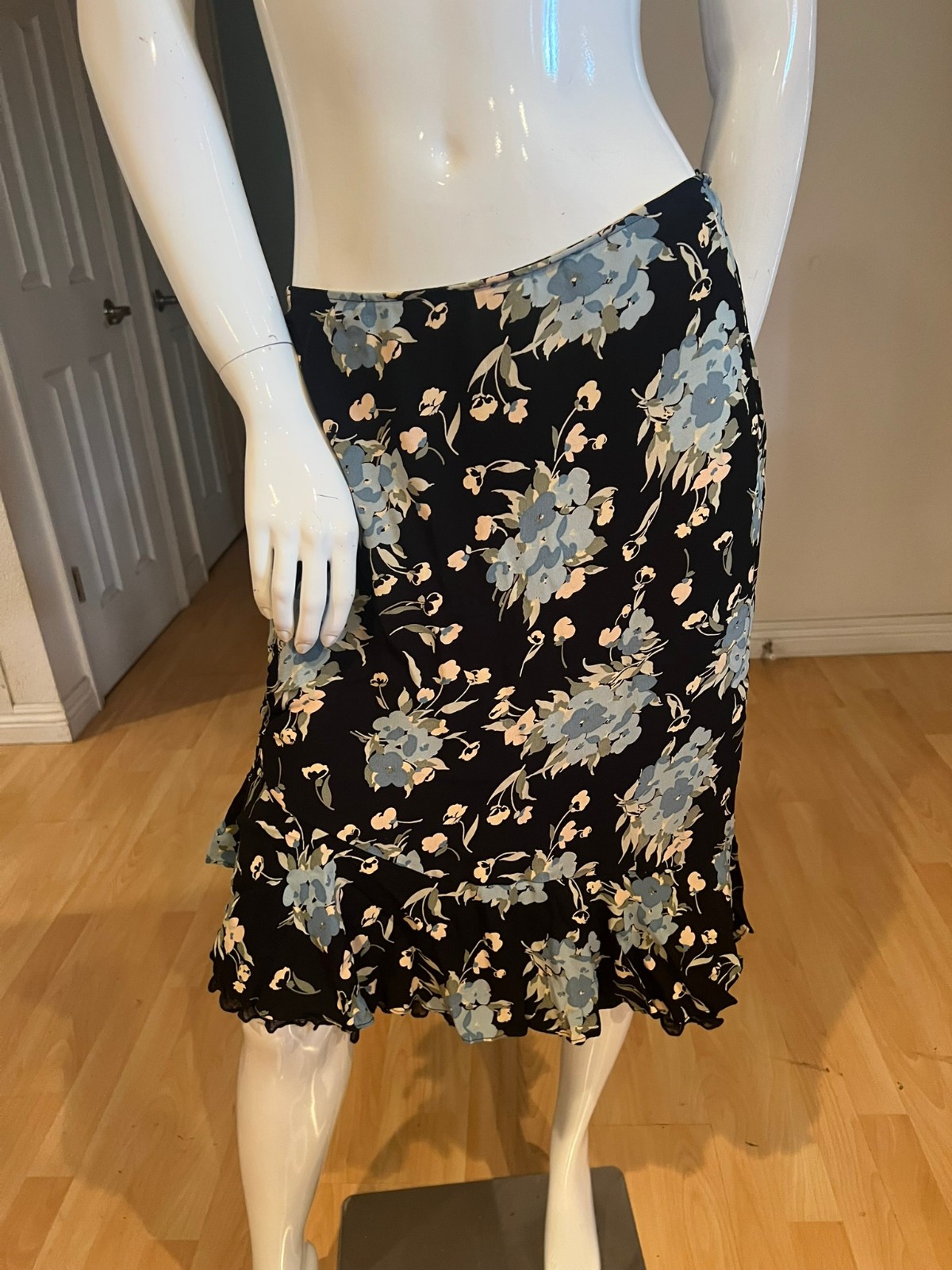 VINTAGE 90’S BETSEY JOHNSON SIDE RUFFLE FLORAL SKIRT SIZE 8