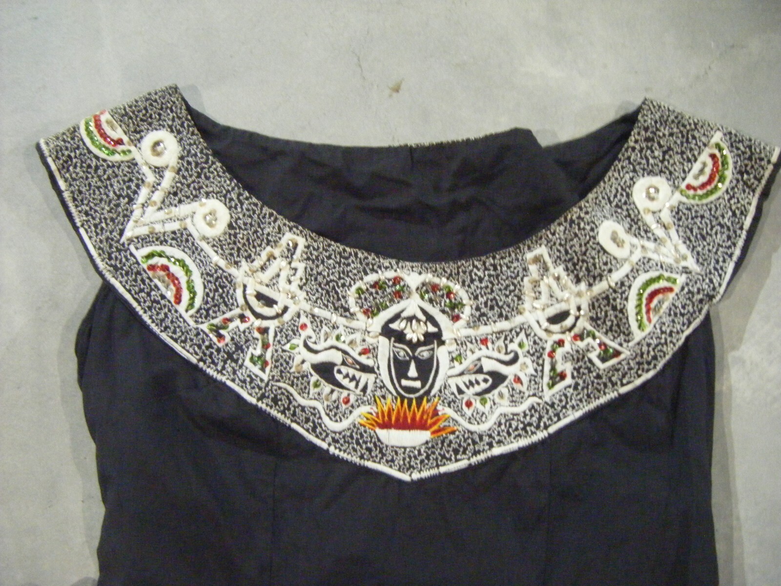 LAB-MEX Vtg 50s Black White Mayan Masks Top & Full Circle Skirt-Bust 39/Waist 28