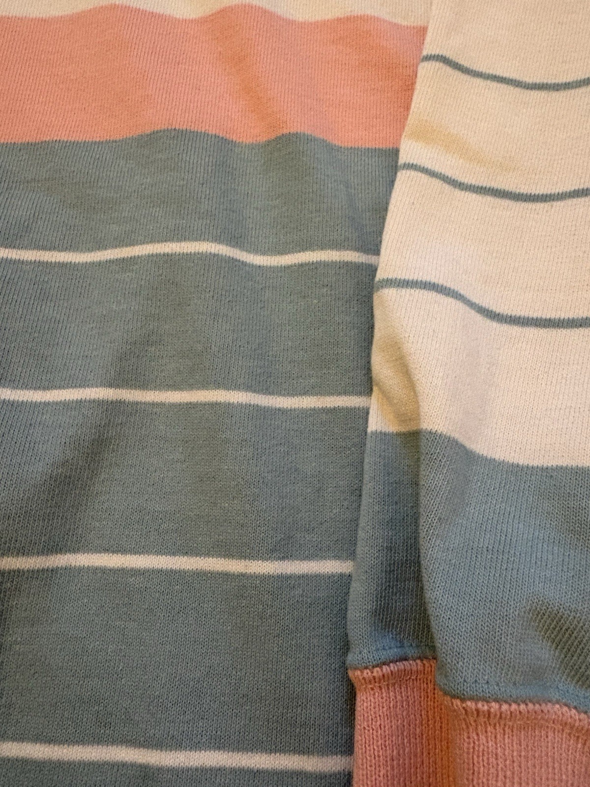 Vintage 80s/90s Knit Pastel Athleisure Women’s Sweater Size Small