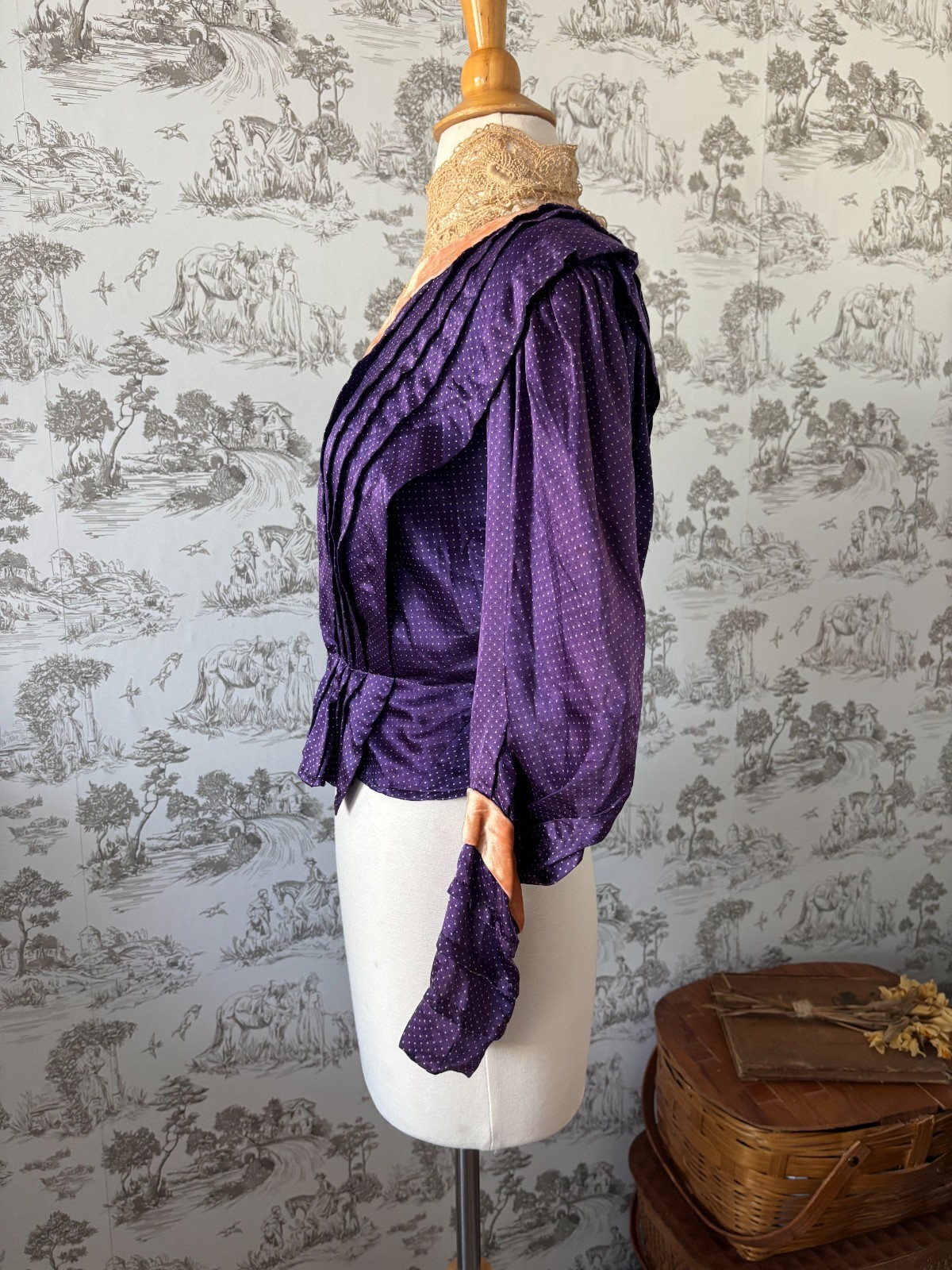 Rare Antique 1900s Edwardian Purple Silk Blouse Lace High Neck and Peach Velvet