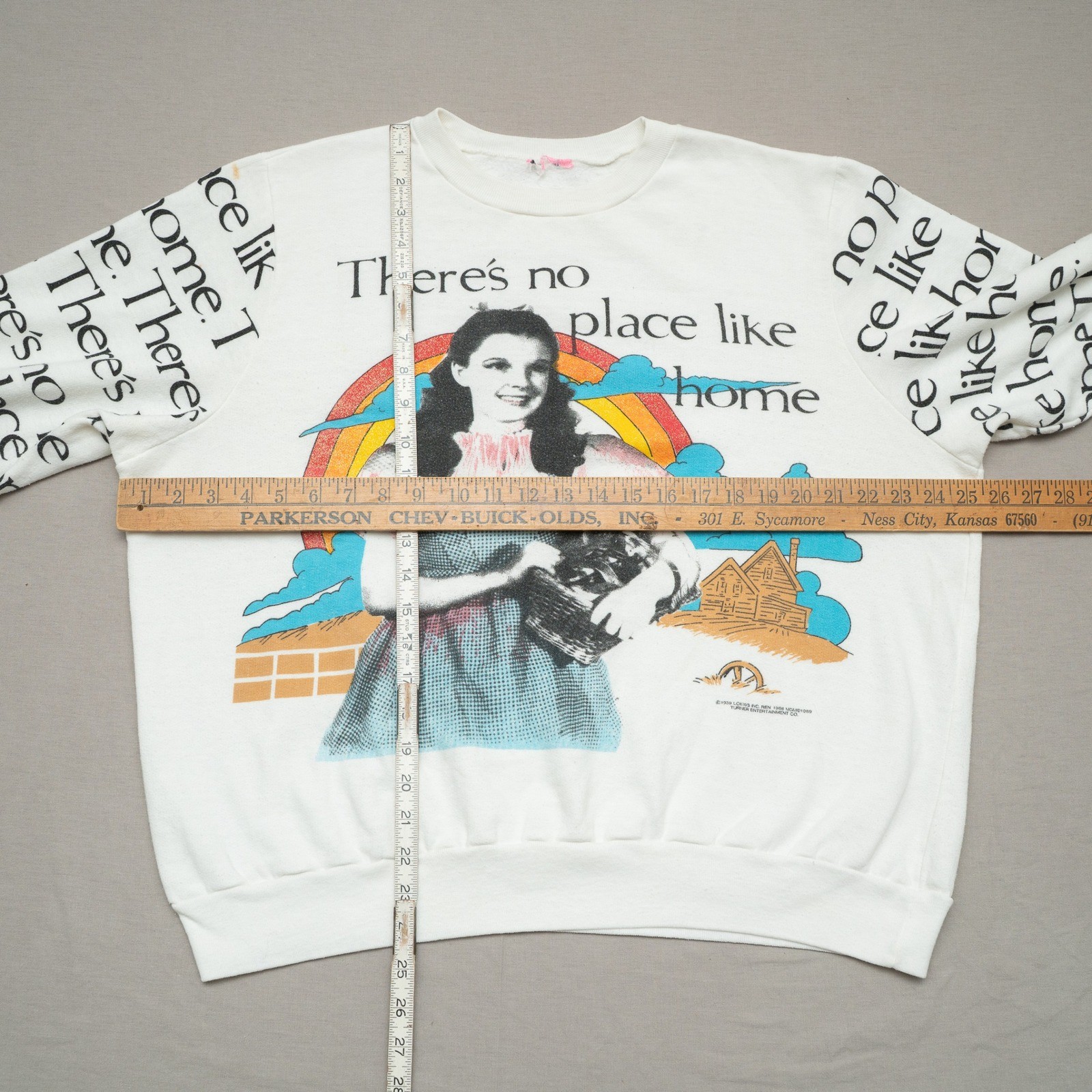Vintage 80s Wizard of Oz No Place Like Home AOP Sleeve Print Glitter Sweatshirt