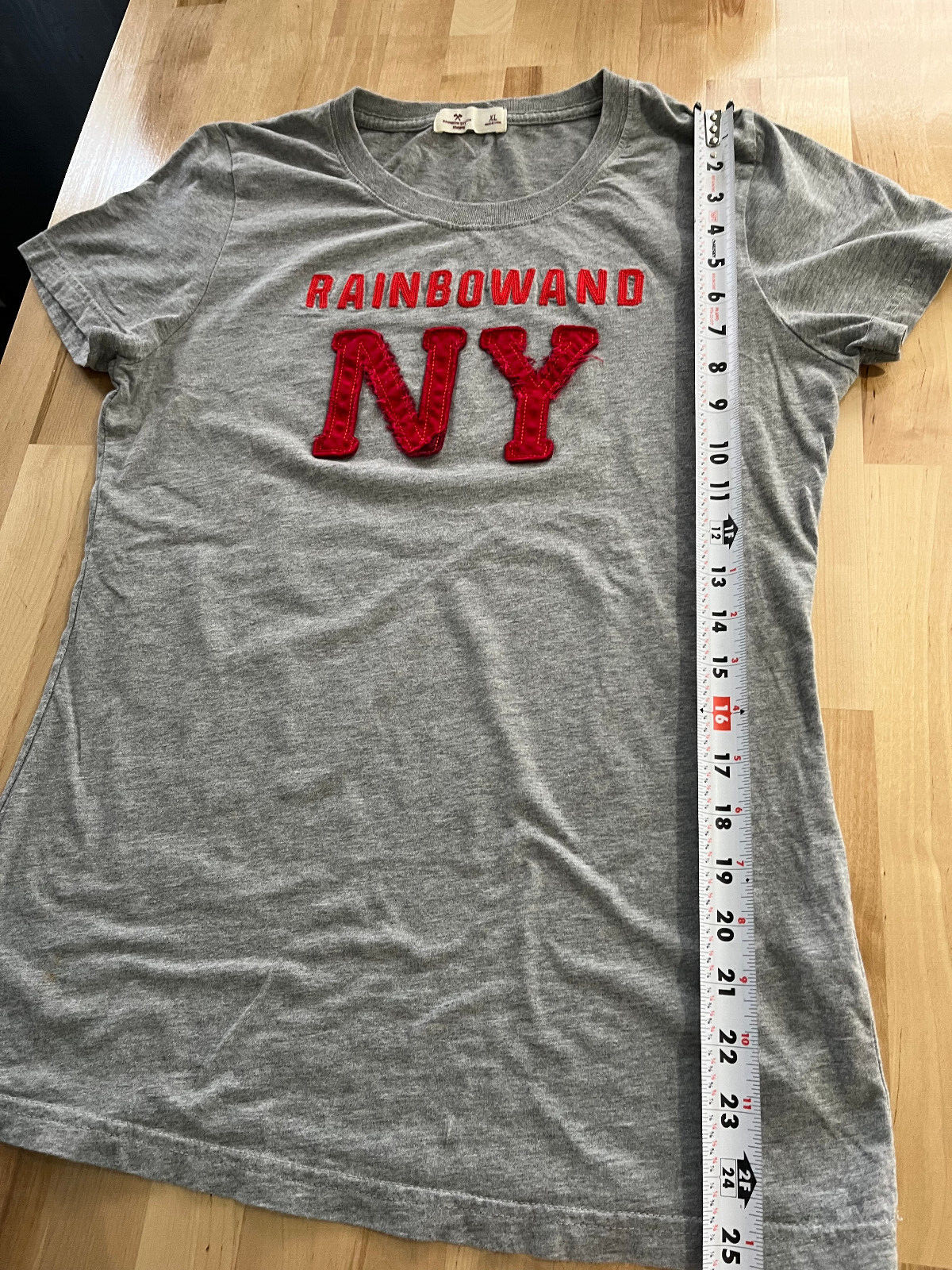 Vintage Rainbow Stitch Rainbow and NY Graphics GRAY Tshirt – Women’s sz XL