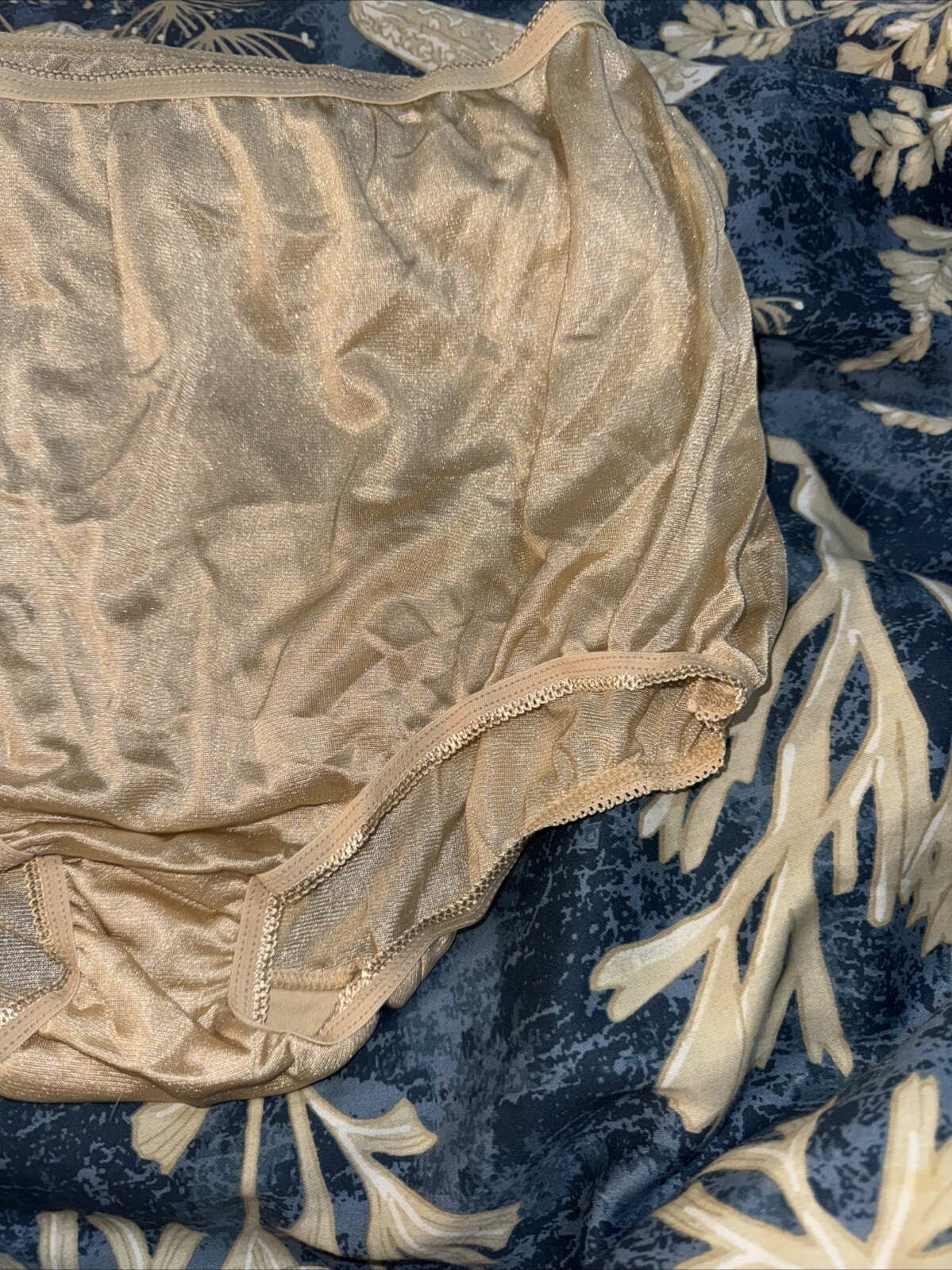 Vintage Underscore Satiny Nylon Panties Size 7 Granny Shimmery Ivory NWOT