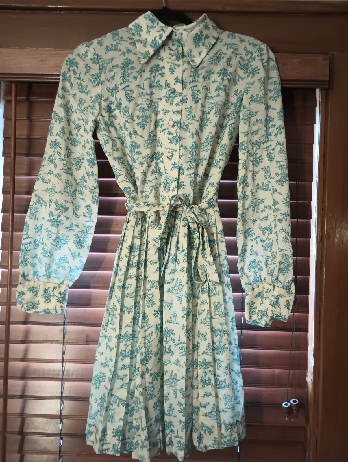 Late 60s – Early 70s Lanz Original Vintage Dress – Modern Size 2-4 26″ Waist