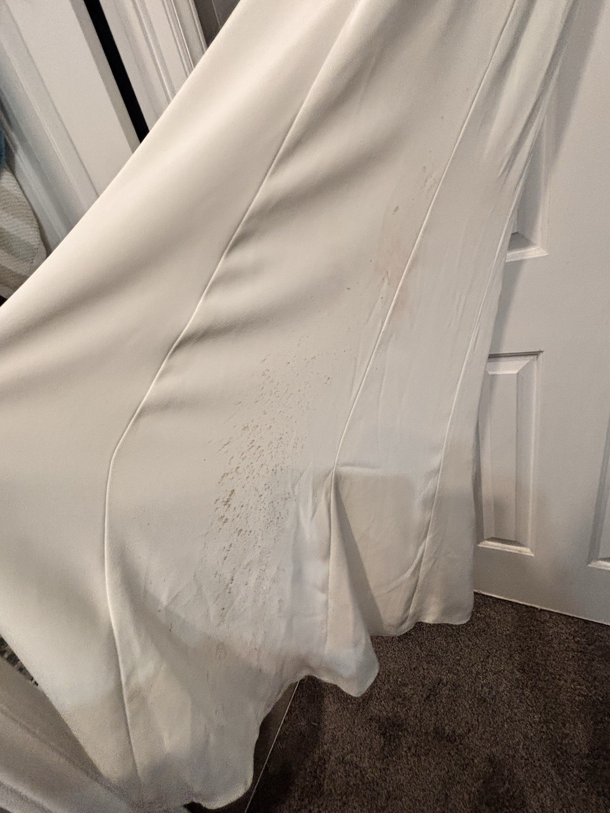LeGala By Mon Cheri Wedding Gown Dress Size 4