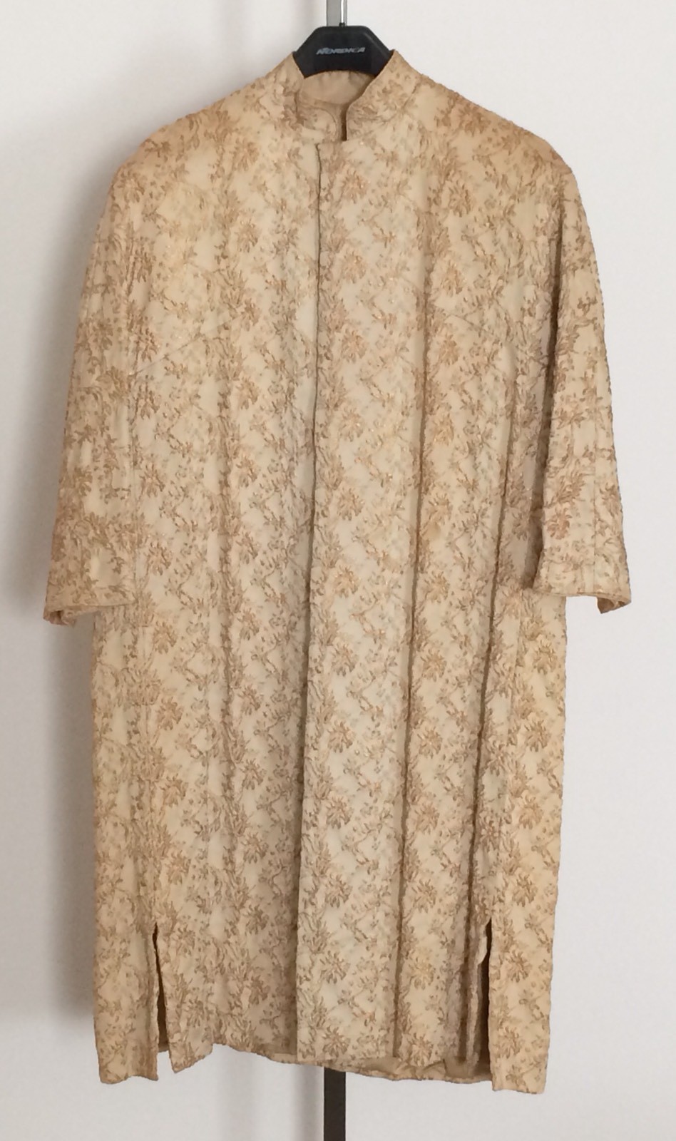 Vtg 1960s Gold Brocade Coat 3/4 Sleeves Metallic Damask Slit Side 43″ Long MCM