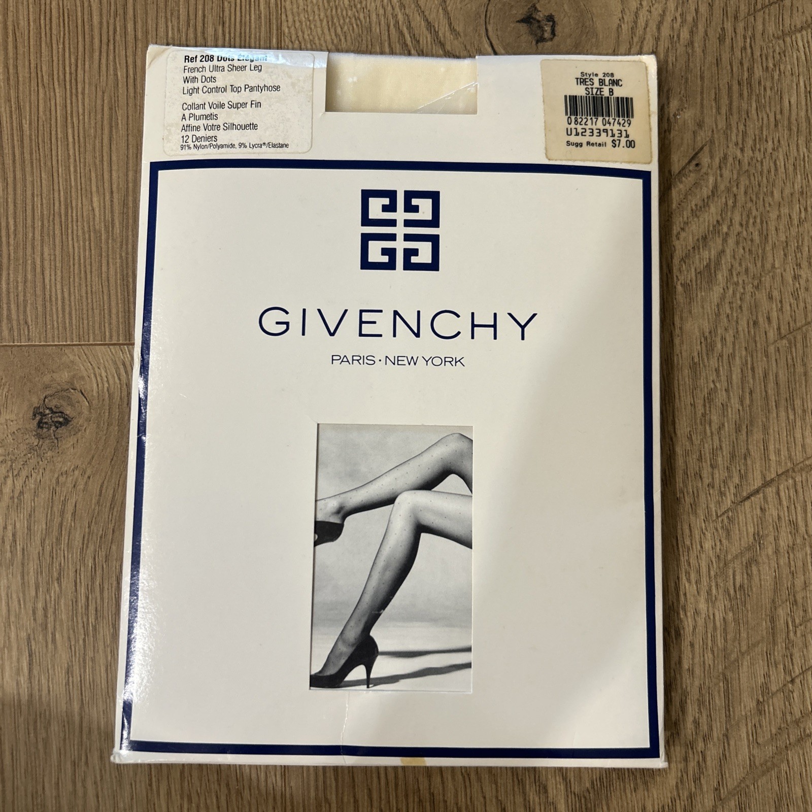 GIVENCHY ULTRA SHEER FRENCH DOT Light Control Top PANTYHOSE Sz B Tres Blanc