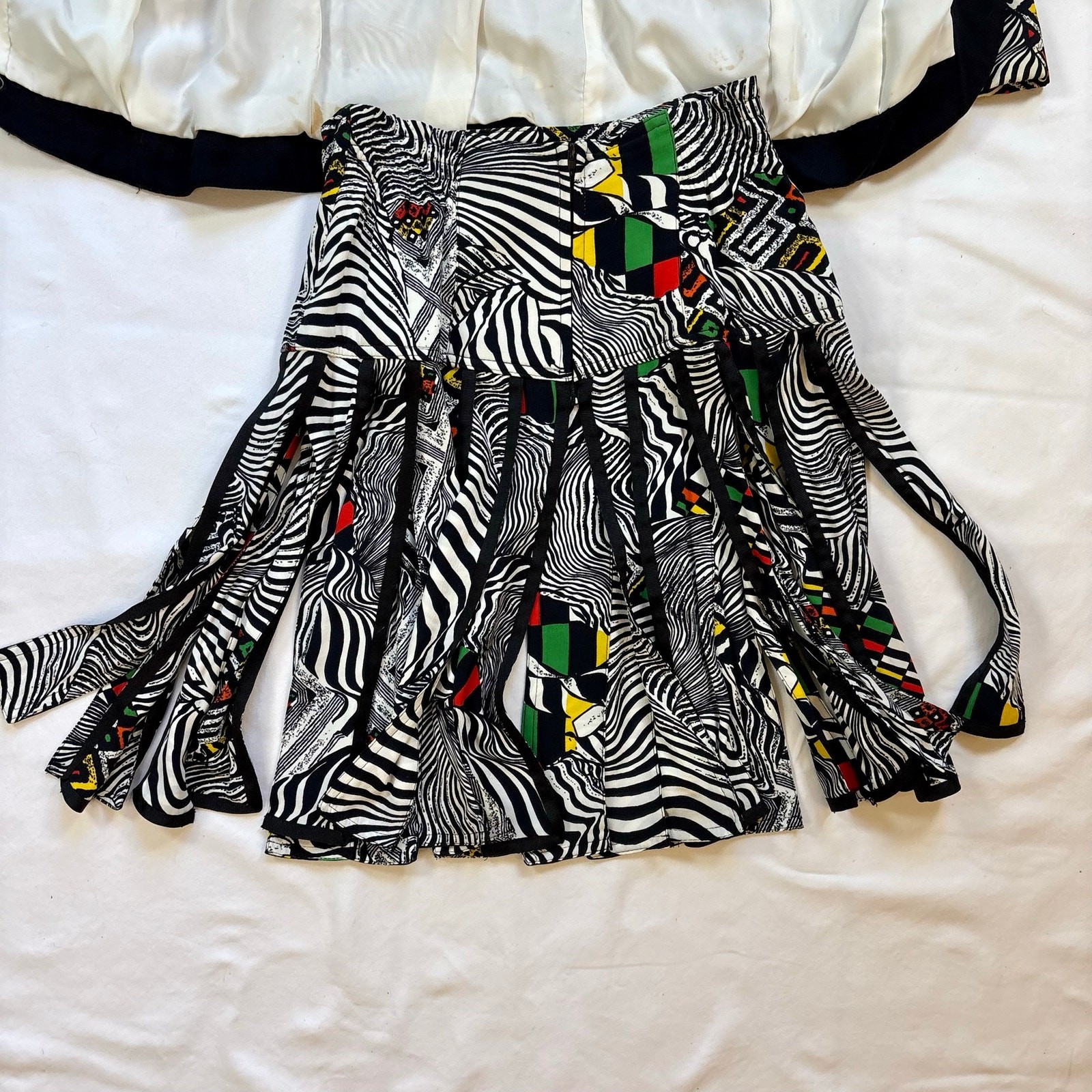 1980s IIF Zebra Geometric Print Skirt Set Blazer Car Wash Fringe Mini Two Piece