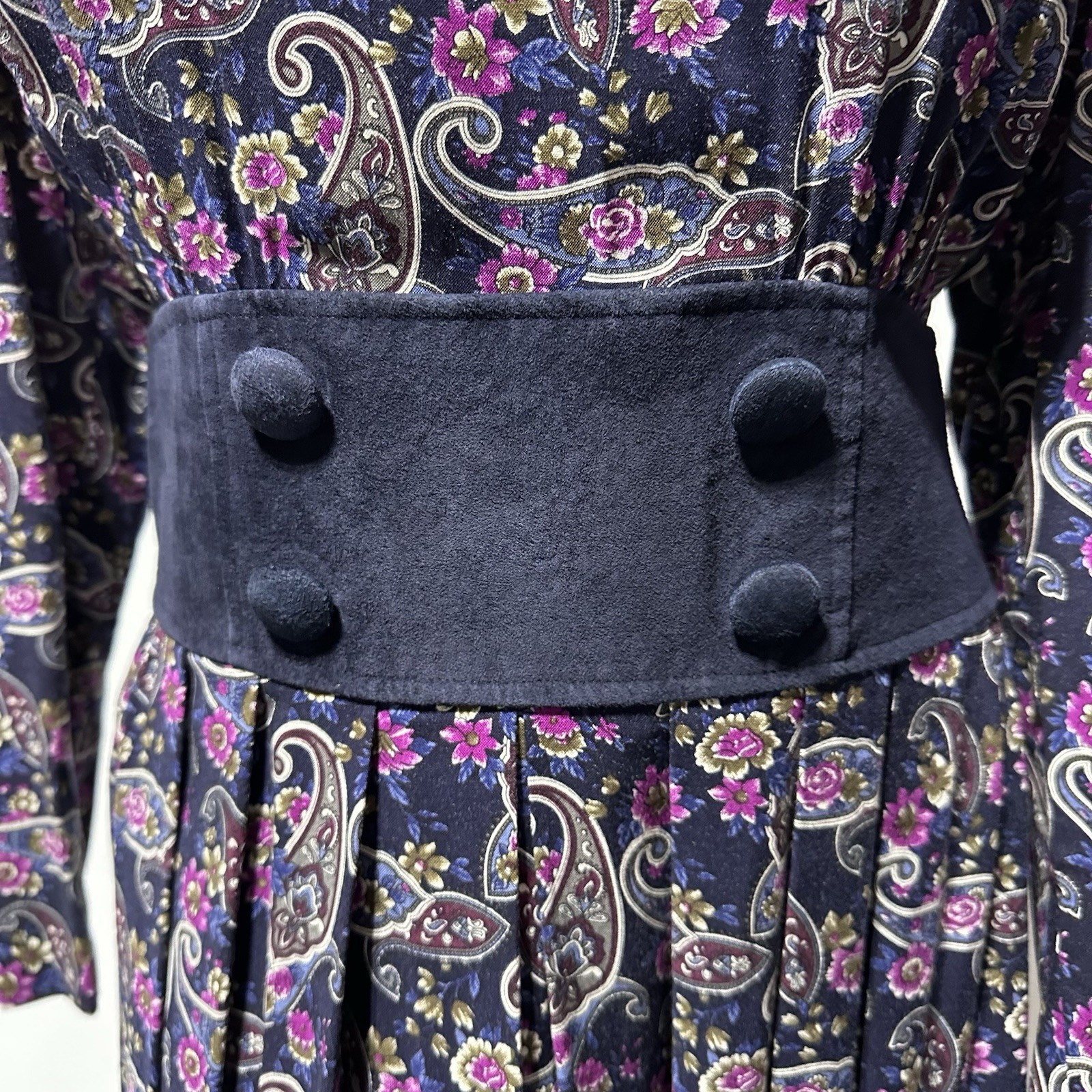 VTG 80s KARIN STEVENS Midi Dress Women’s Size 10 Paisley Print Pleated Modest