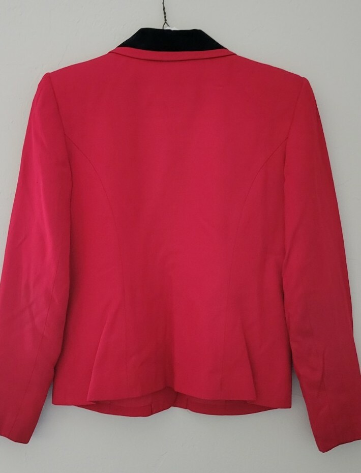 Vtg David Brooks Womens Red Blazer Jacket Velvet Trim Sz 6 Made In USA