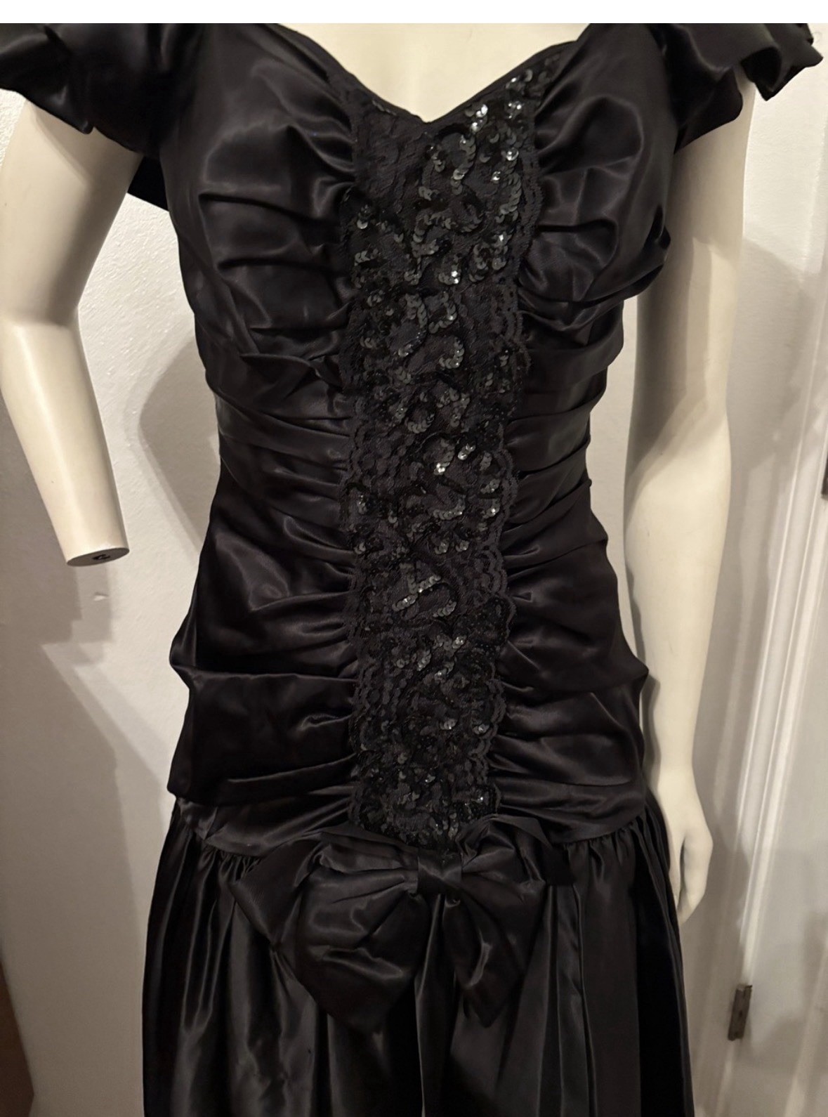 80’s Steppin’ Out Black Prom Dress 0/2 Size 3