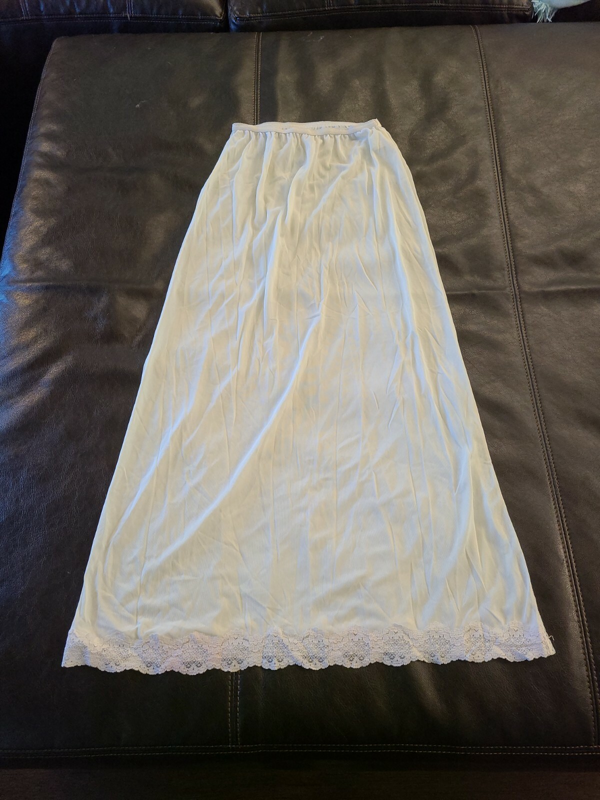 Ladies VTG Philmaid Ivory Half Slip Sz S Lace Trim Side Slit Long Elastic Waist