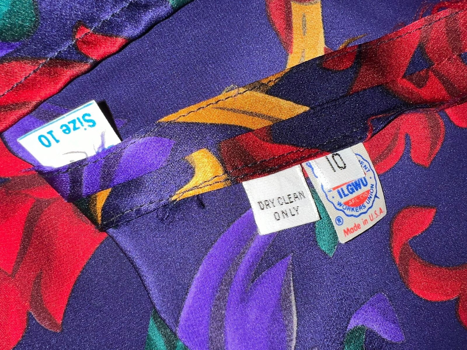 Gloria Sachs Multicolored Floral & Swirl green Red purple Button Up blouse Sz 10