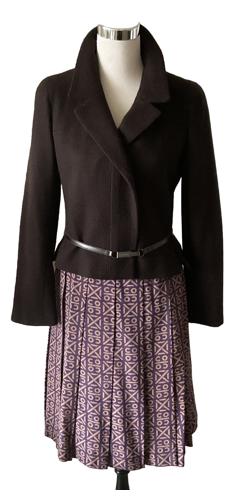 VTG CHANEL 2 pieces: Brown Cashmere Jacket Plum+Beige LOGO Pleated Silk Skirt 8