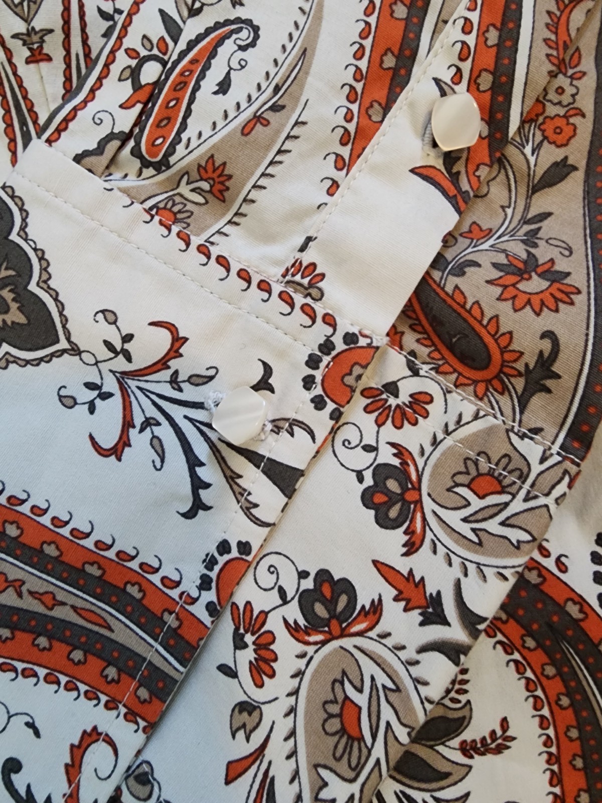🐎Esprit VTG 90’s WOMEN’S Orange and Gray Paisley Button-Down Shirt. SZ M✨️ Y2K