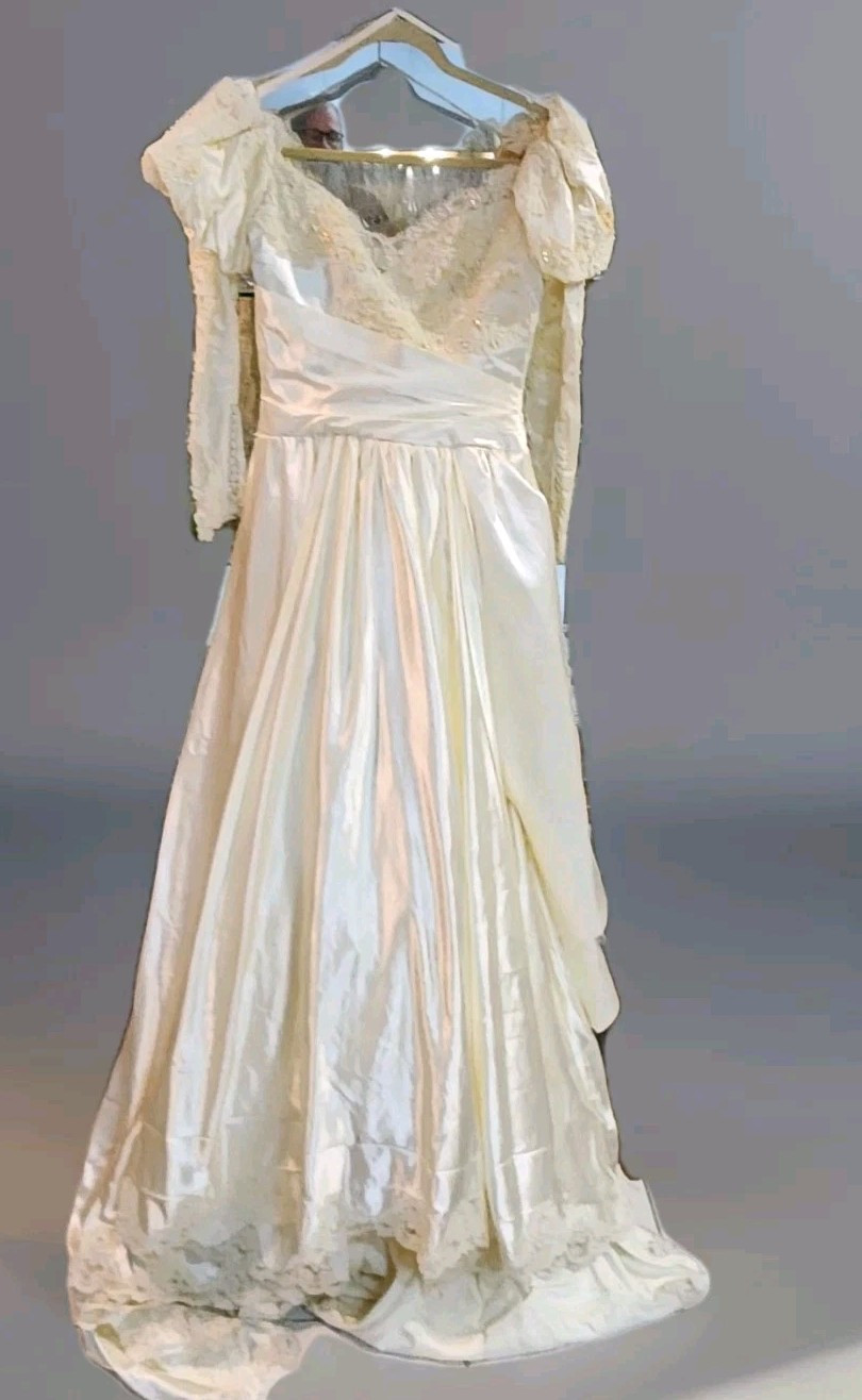 VTG After Six 80s Ivory Satin*Beads & Sequins Bridal Gown*Puff Slv Train*sz8*GUC