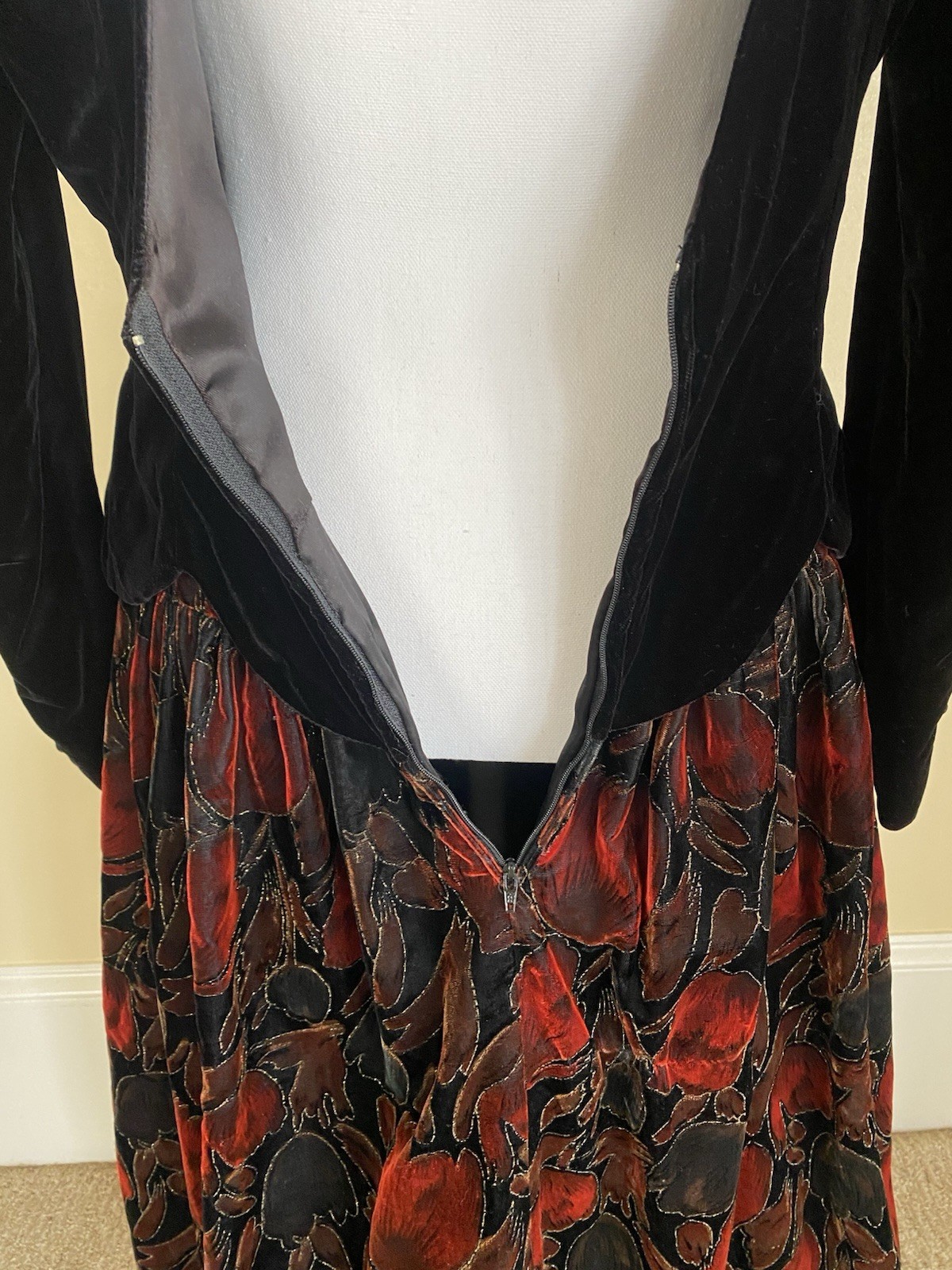 VTG Jessica McClintock 8 (see Measurements) Velvet Dress Black/Red Renaissance