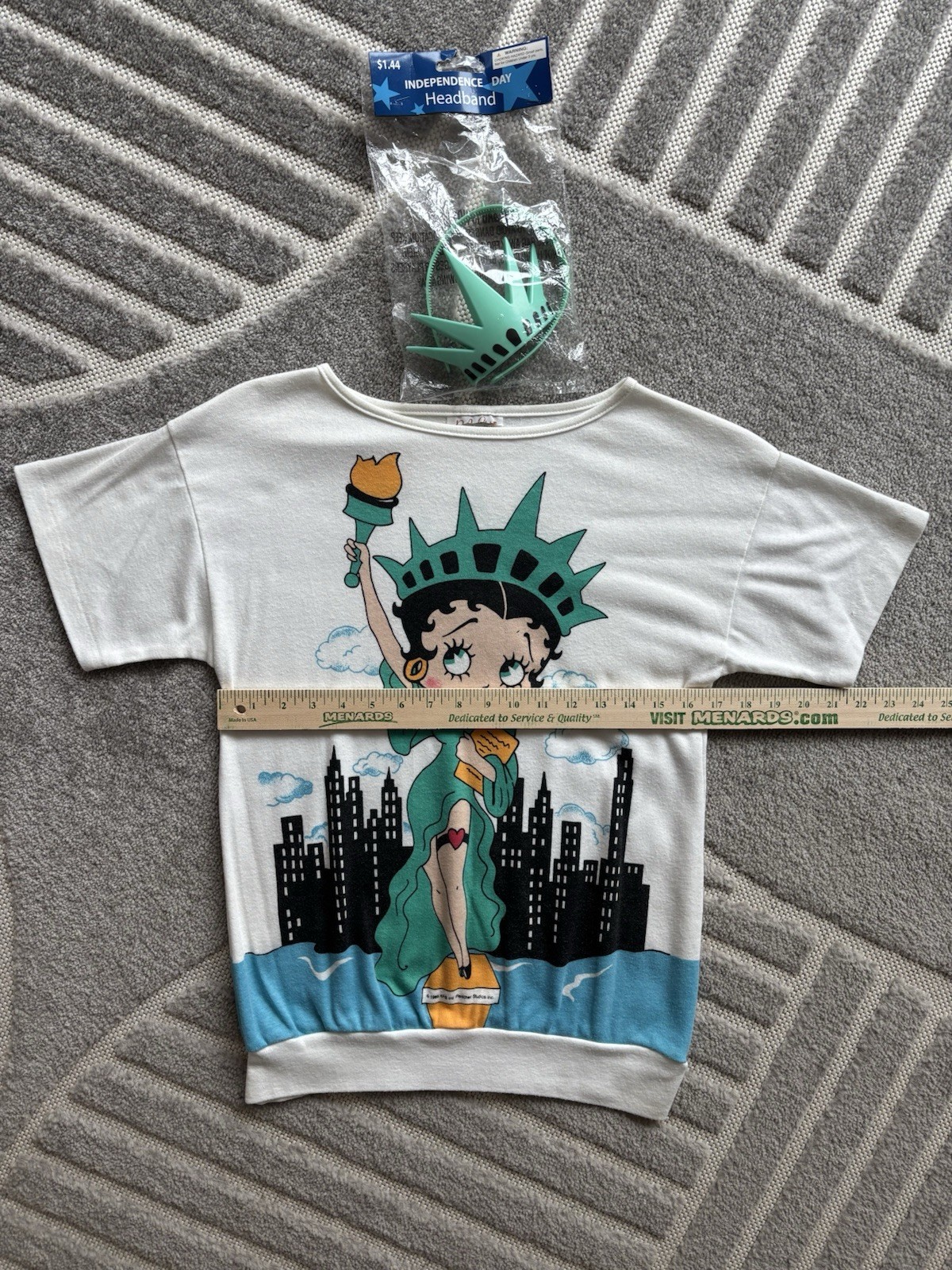 Single Stitch Betty Boop Statue of Liberty Vintage 1985 With Crown Women’s M