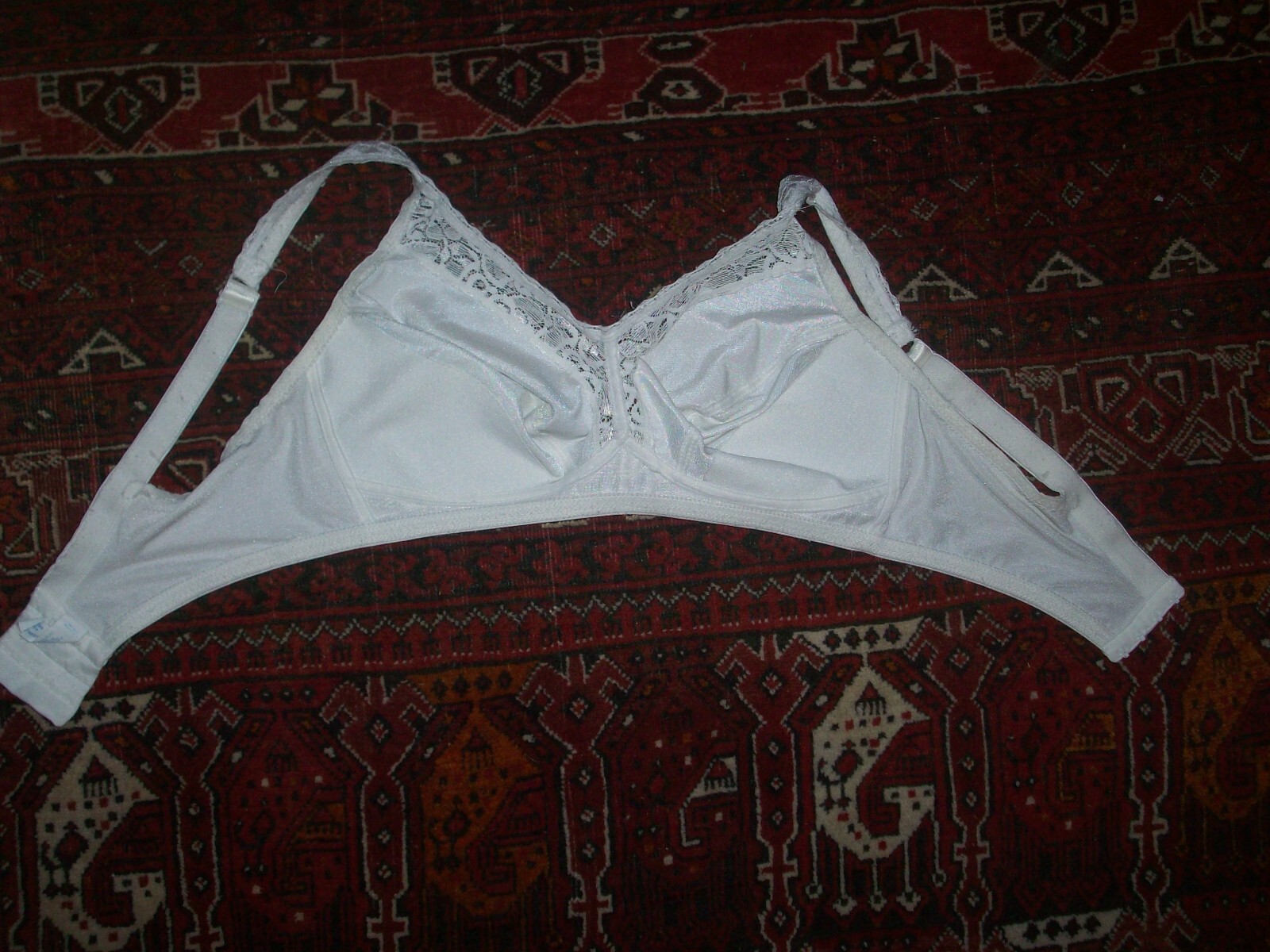 Playtex Collection Bra White Lace Trimmed Not Padded #4251 Sz 36D Made in USA