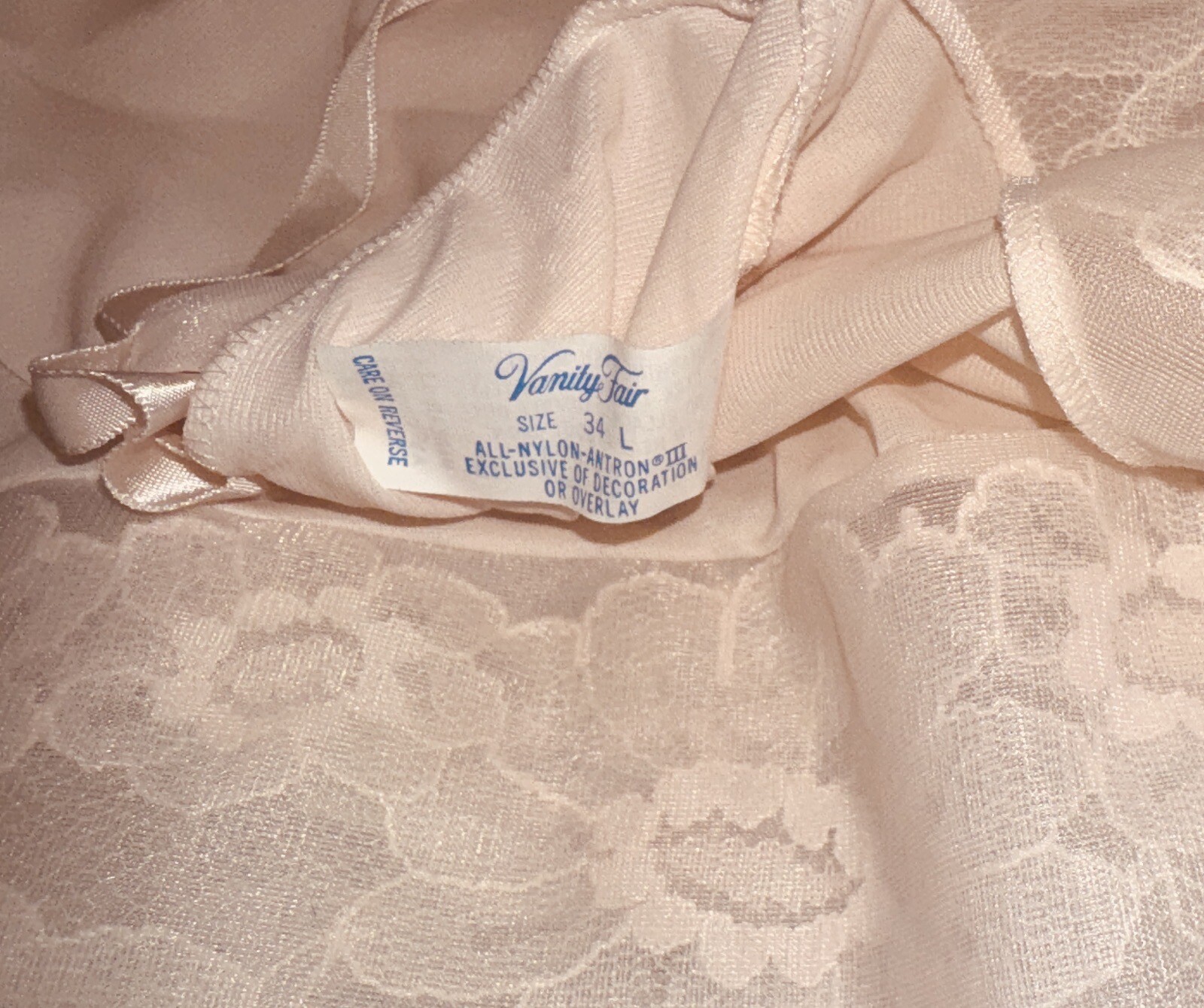 Vintage Sz 34 L Vanity Fair Pale Blush Pink Nylon Lace Slip Excellent Condition