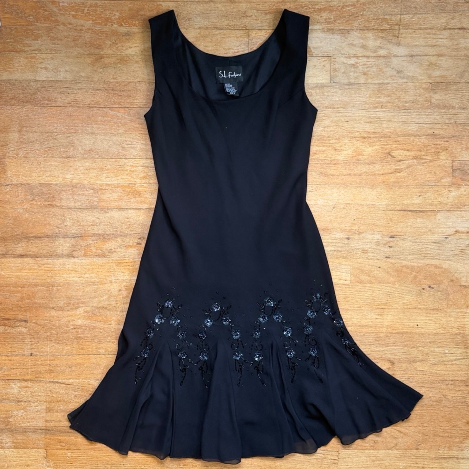Vintage Black Floral Beaded Flare Dress Size Small 8 Sleeveless Cocktail 90s