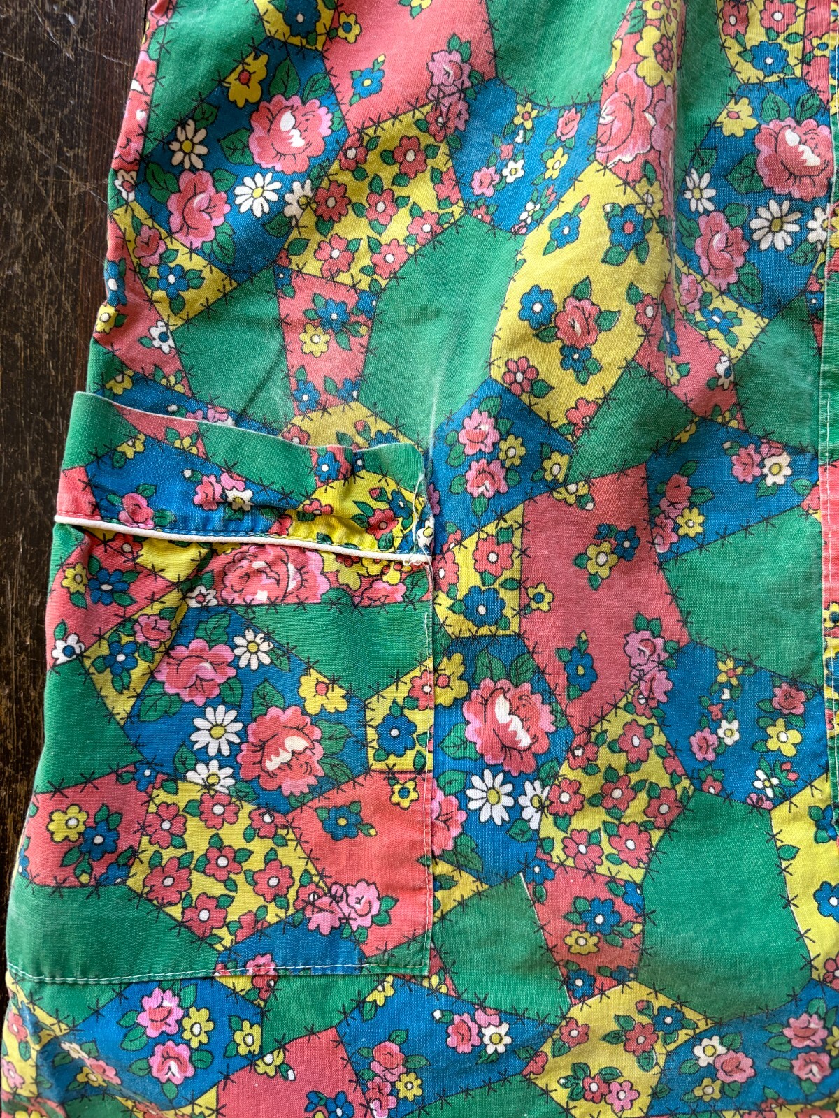 VTG 70s Handmade Muu Muu Floral House Dress, Overall Pattern Pocket Snaps